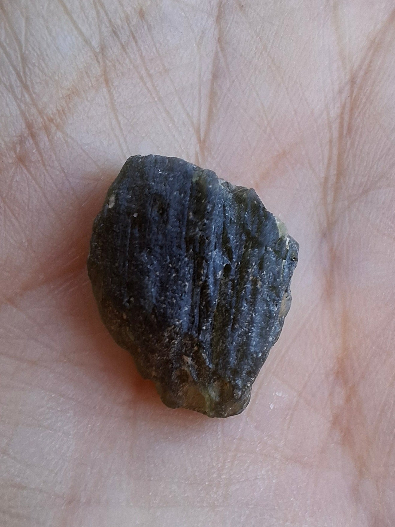 Moldavite Piece, 2.06g, Tektite (Ref: 1467)
