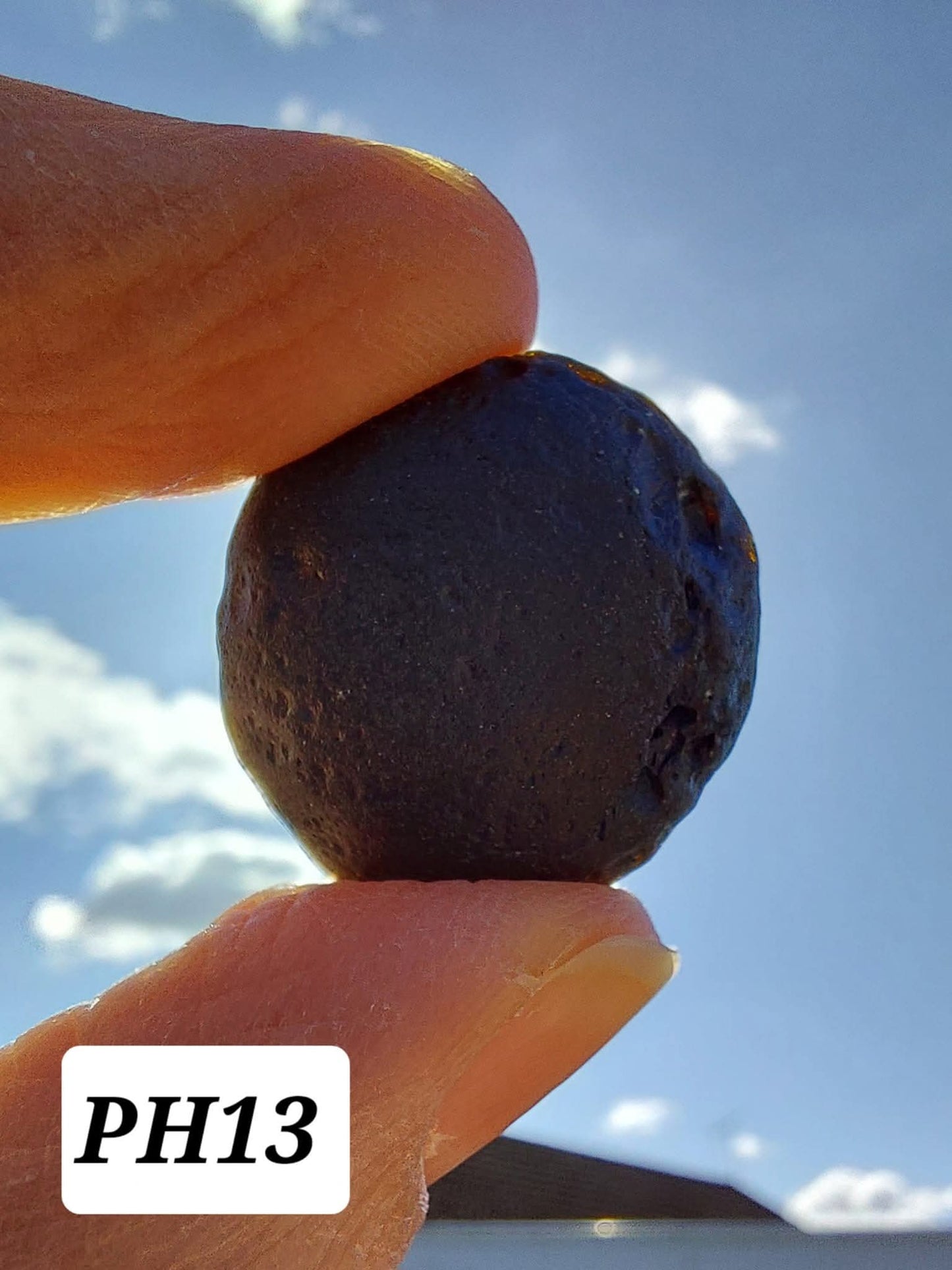 Philippinite (Rizalite), 9.24g, Tektite