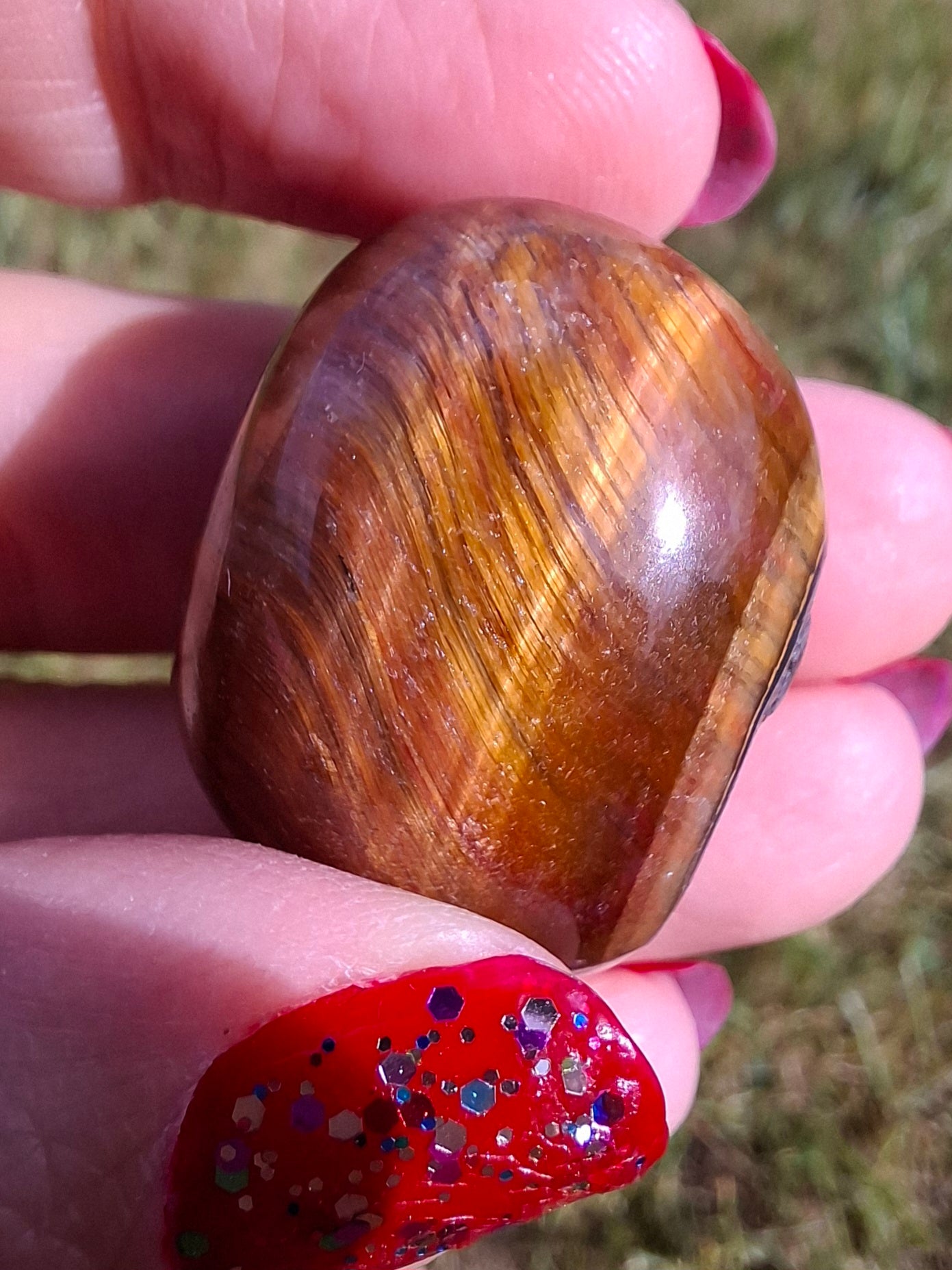 Tigers Eye, Tumble Stone, Crystal (Ref: T136)