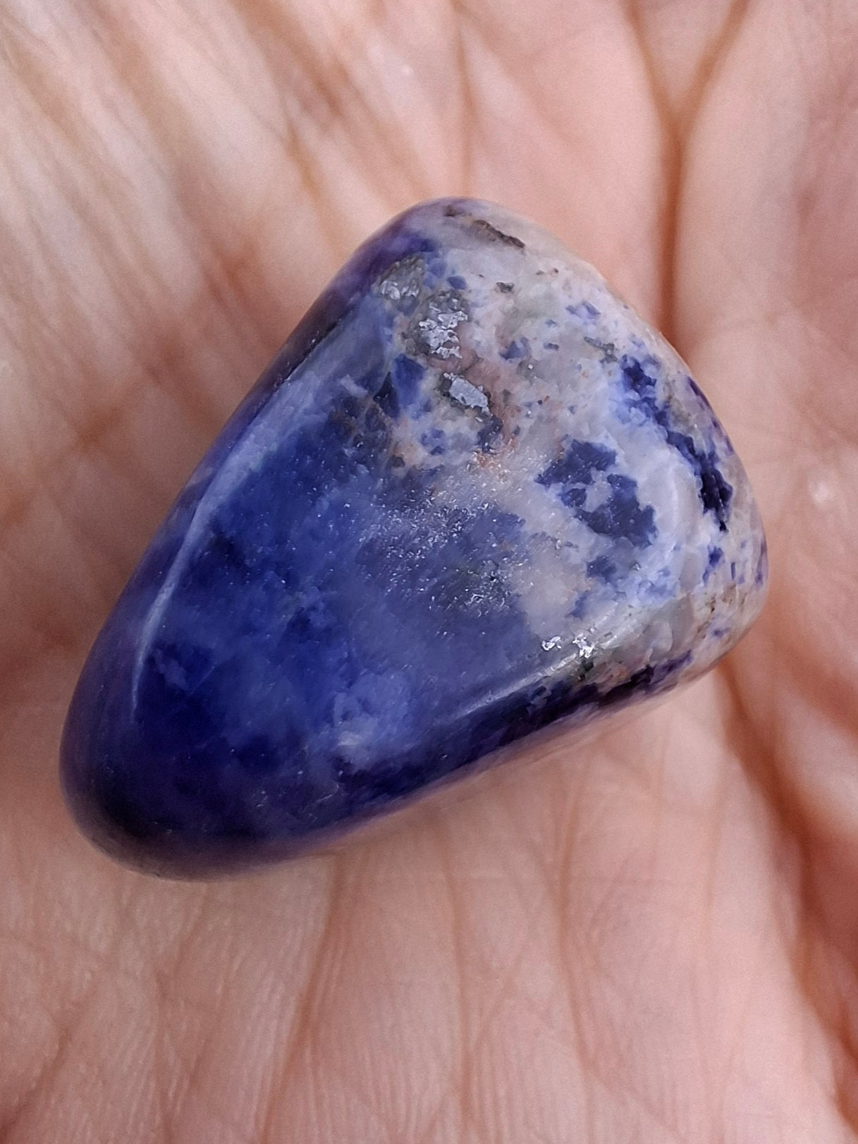 Sodalite, Tumble Stone, Crystal (Ref: T153)