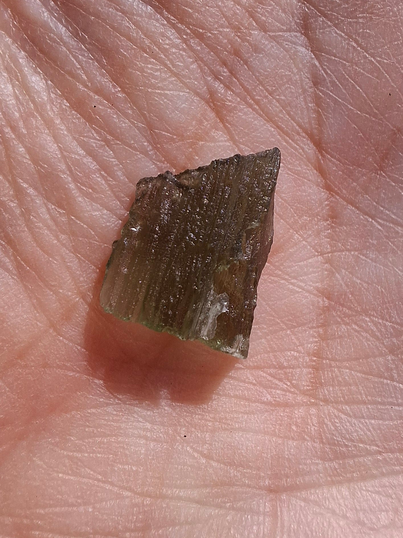 Moldavite Piece, 0.93g, Tektite (Ref: 1391)
