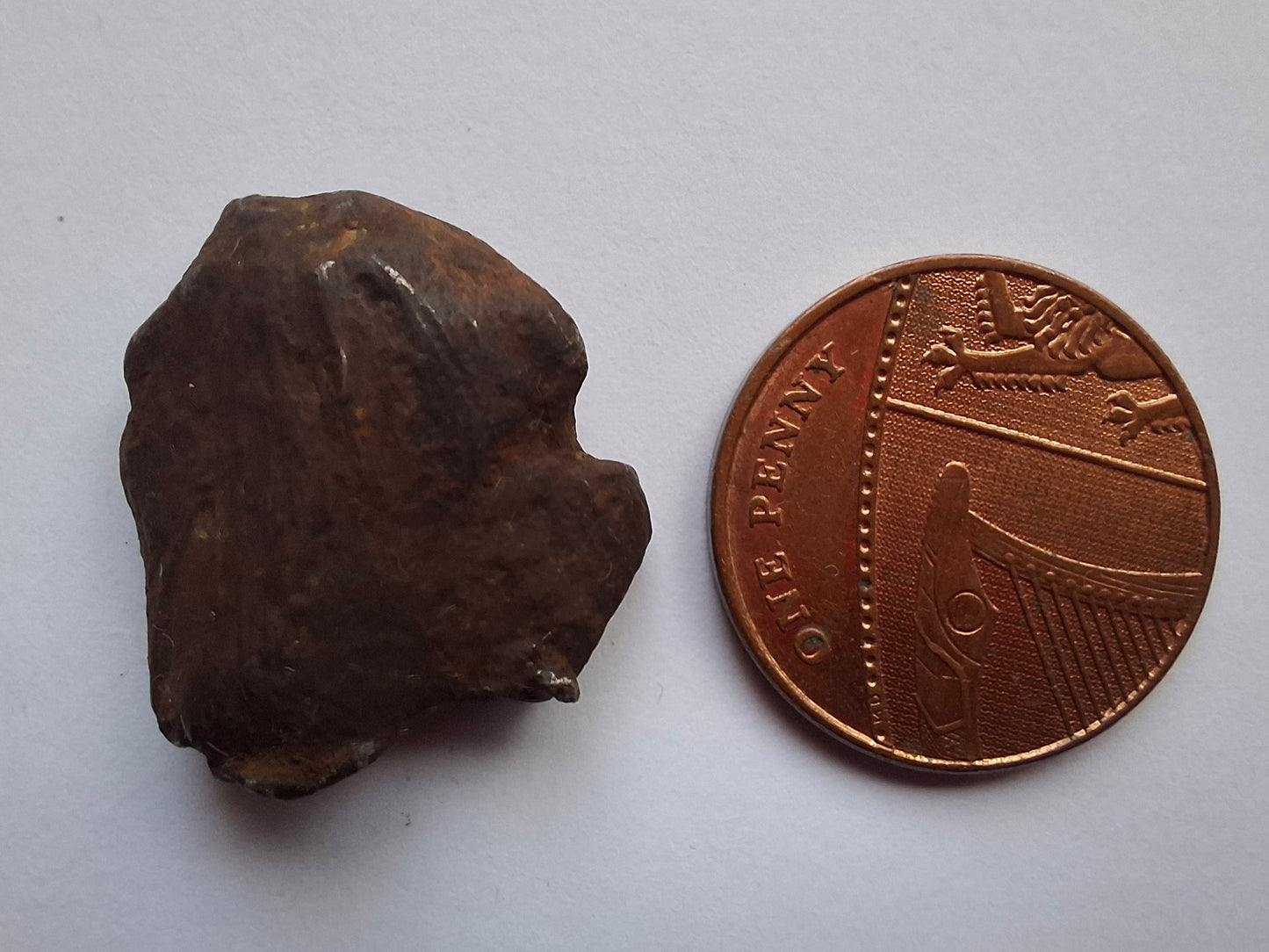 Gebel Kamil Iron Meteorite, 11.21g (Ref: K48)
