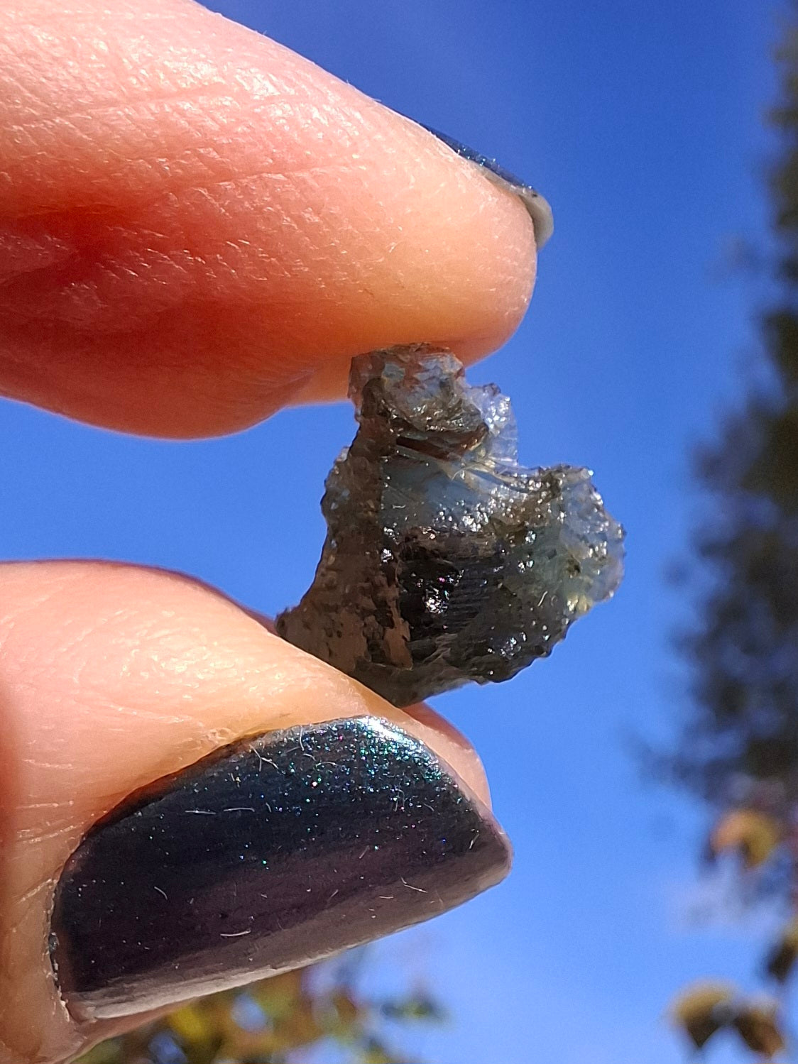 Moldavite Piece, 0.72g, Tektite (Ref: 1379)