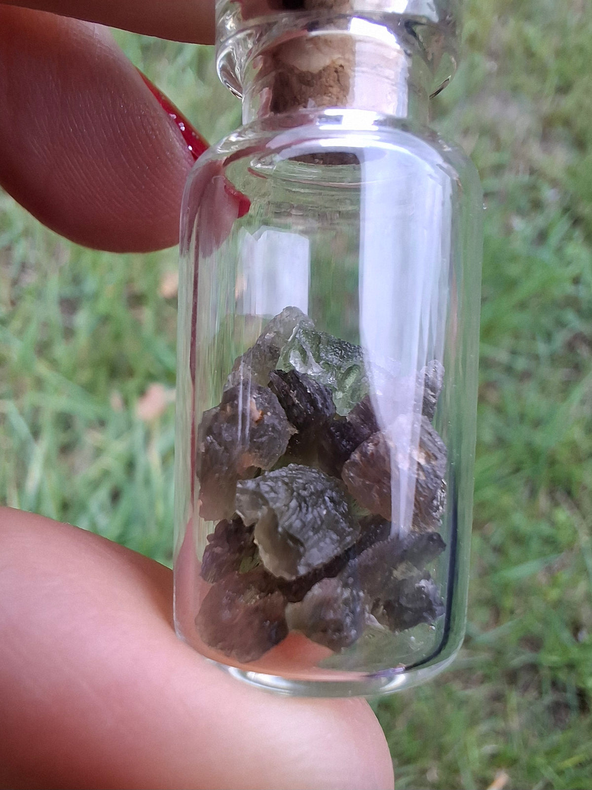 Moldavite Chips (2.00g) in 3ml Bottle, Tektite (Ref: B41)