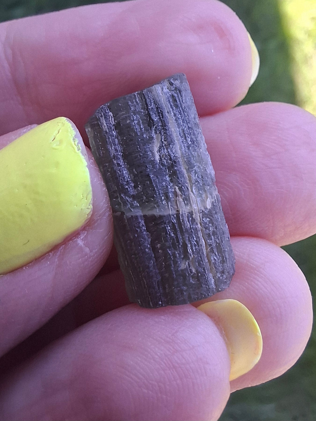 Moldavite Piece, 2.26g, Tektite (Ref: 1509)