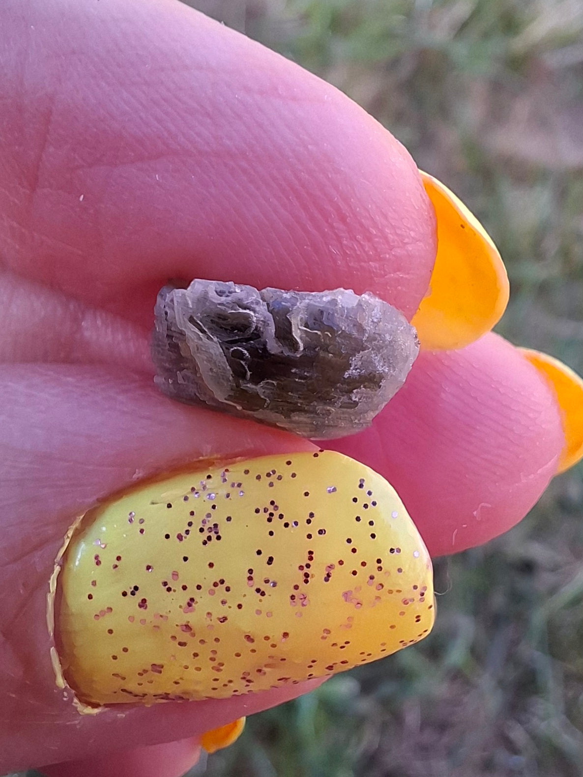 Moldavite Piece, 0.68g, Tektite (Ref: 1481)