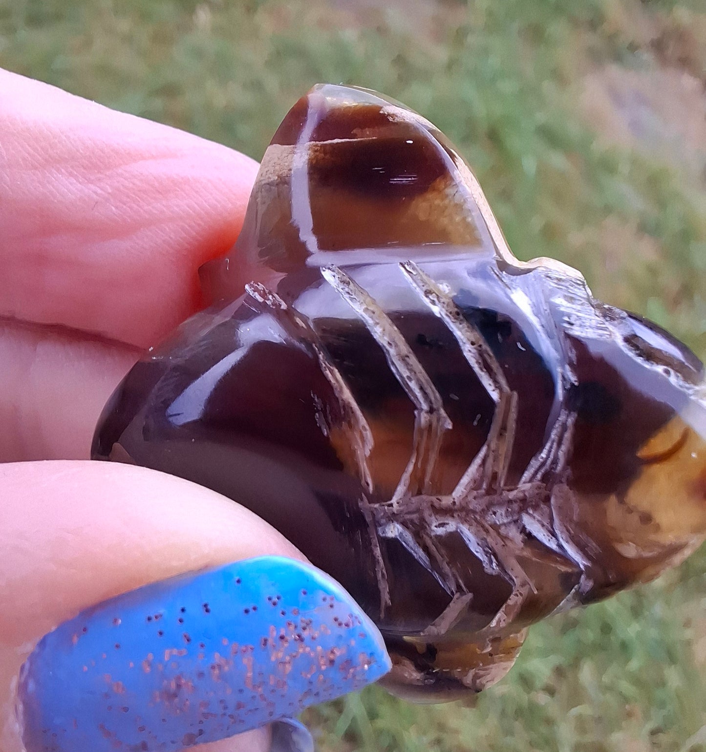 Red Amber Honey Bee Carving, 6.93g, Fossil (Ref: Bee33)