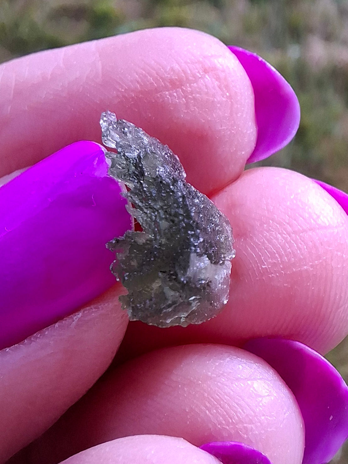 Moldavite Piece, 0.72g, Tektite (Ref: 1438)