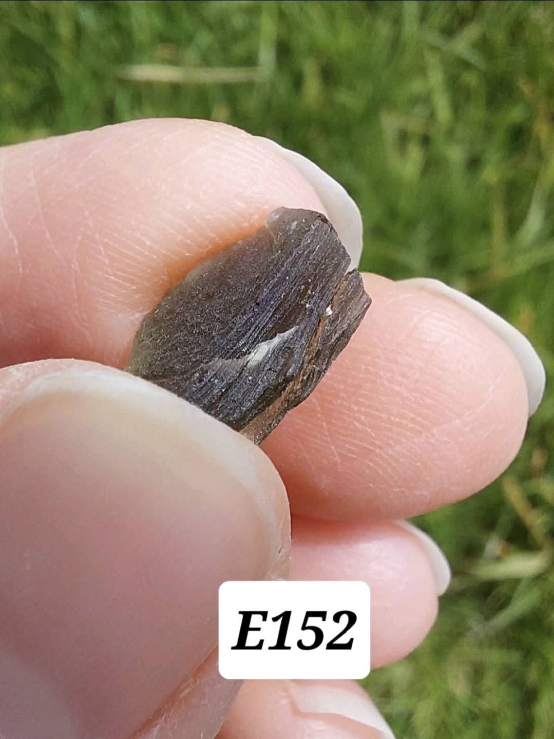 Moldavite Piece, 0.92g, Tektite (Ref: E152)