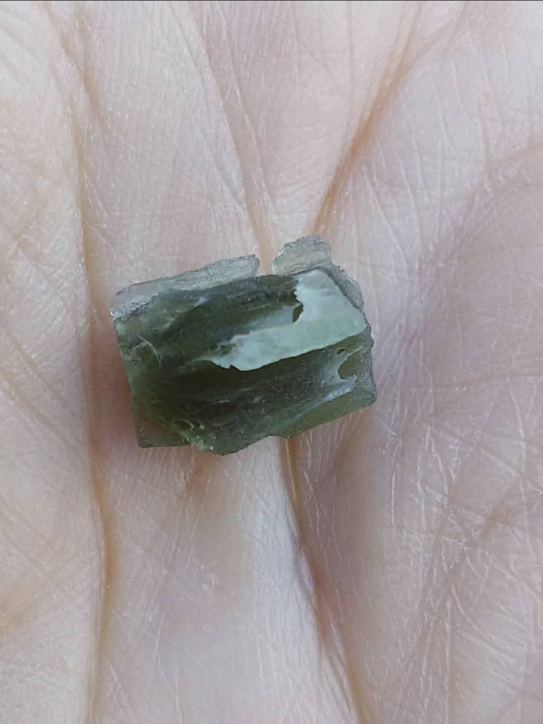 Moldavite Piece, 0.74g, Tektite (Ref: 1147)