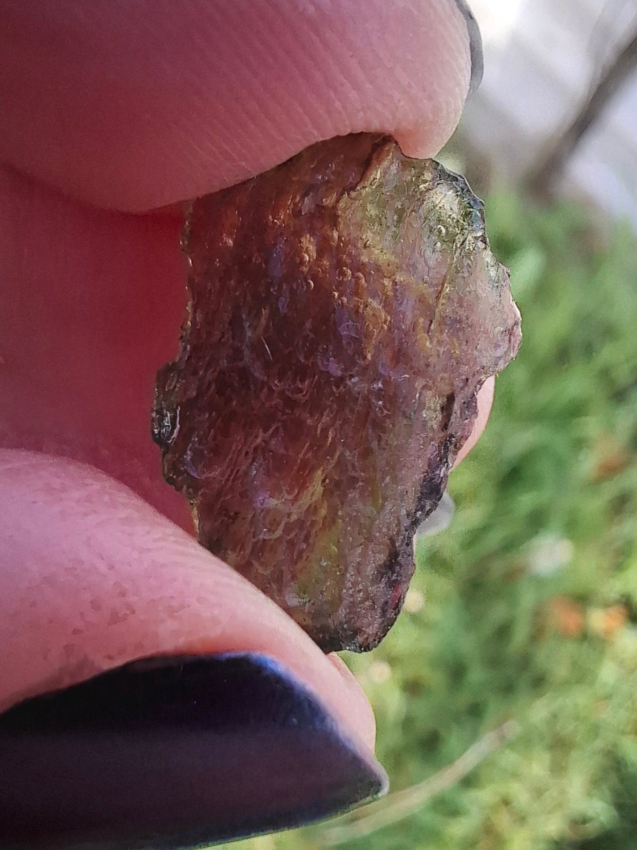 Moldavite Piece, 0.74g, Tektite (Ref: 1378)