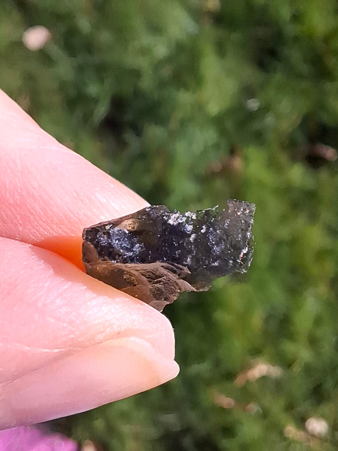Moldavite Piece, 0.73g, Tektite (Ref: 1334)