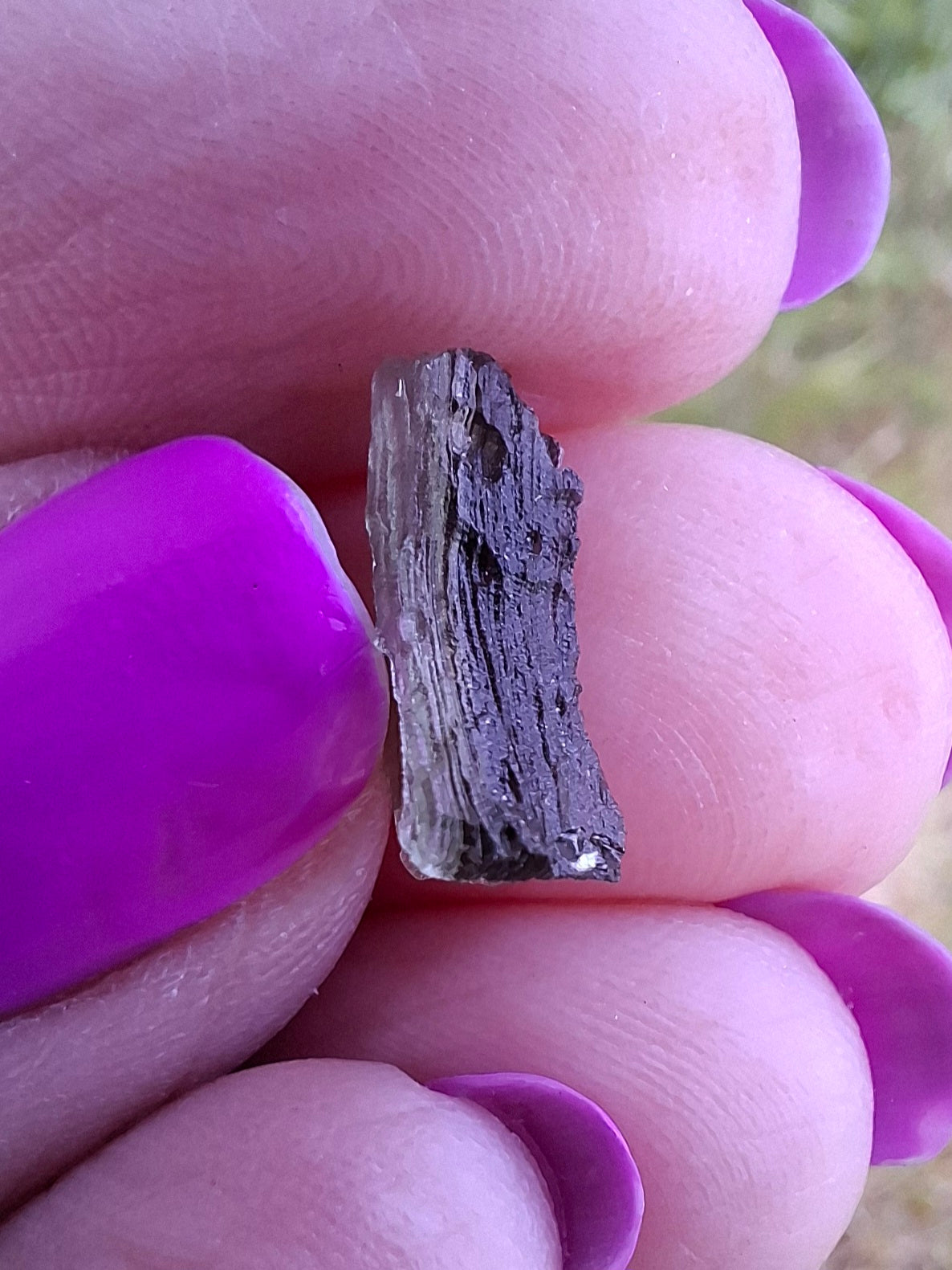 Moldavite Piece, 0.49g, Tektite (Ref: 1452)