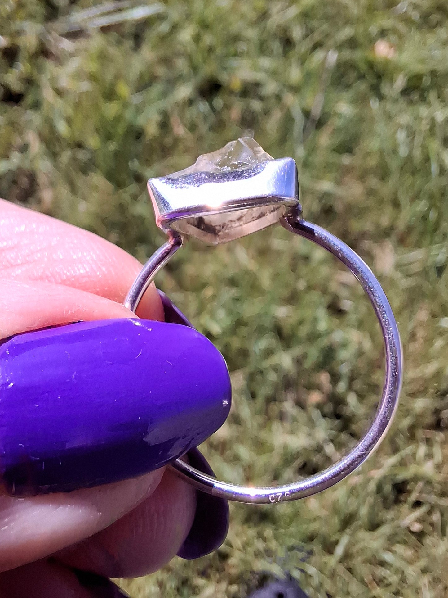 Libyan Desert Glass Ring, size large V, 925 Silver, Tektite (Ref: LR58)