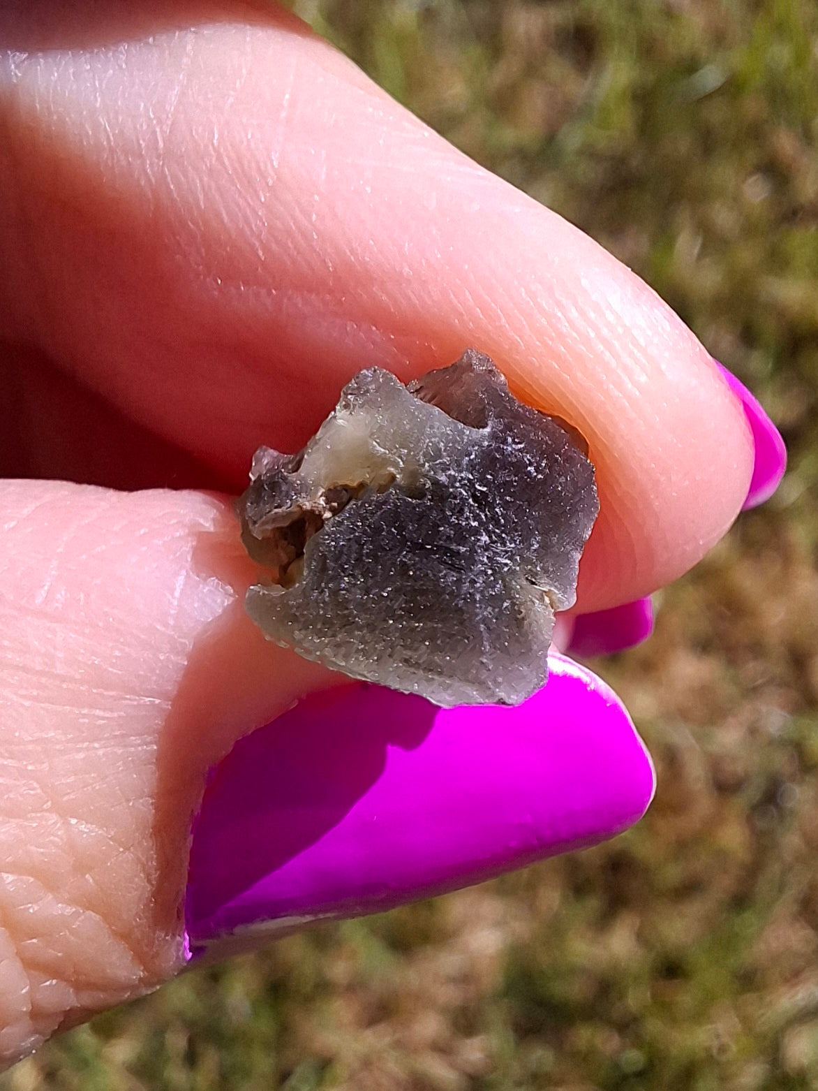 Moldavite Piece, 0.85g, Tektite (Ref: 1462)