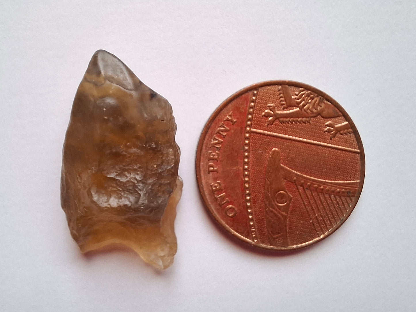 Libyan Desert Glass (darker) piece, 2.88g, Tektite (Ref: L1358)