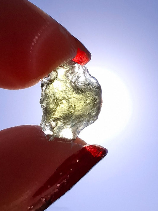 Moldavite Piece, 0.70g, Tektite (Ref: 1475)