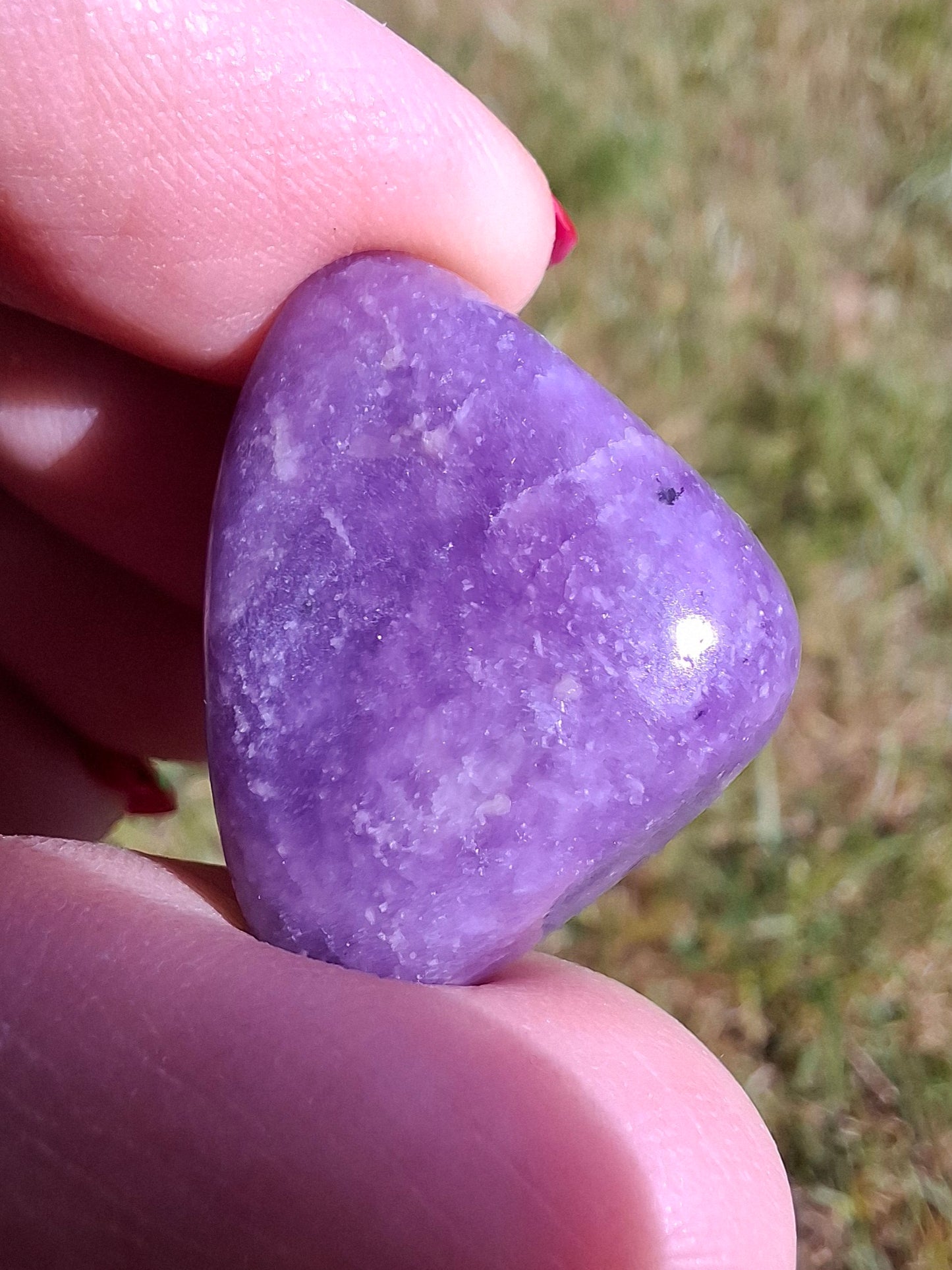 Lepidolite, Tumble Stone, Crystal (Ref: T117)