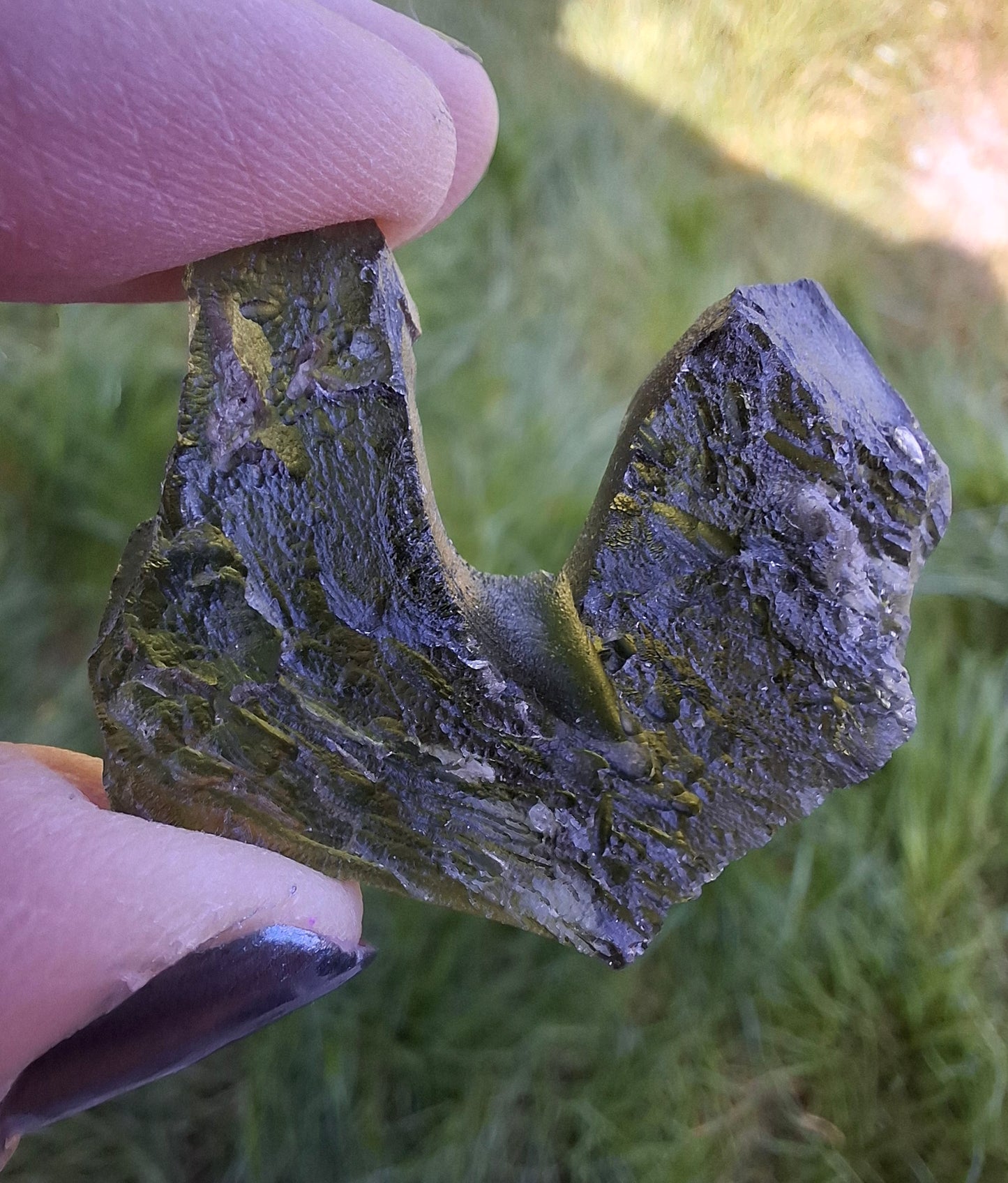 Moldavite Piece, NESMEN, 8.90g, Tektite (Ref: 1374)
