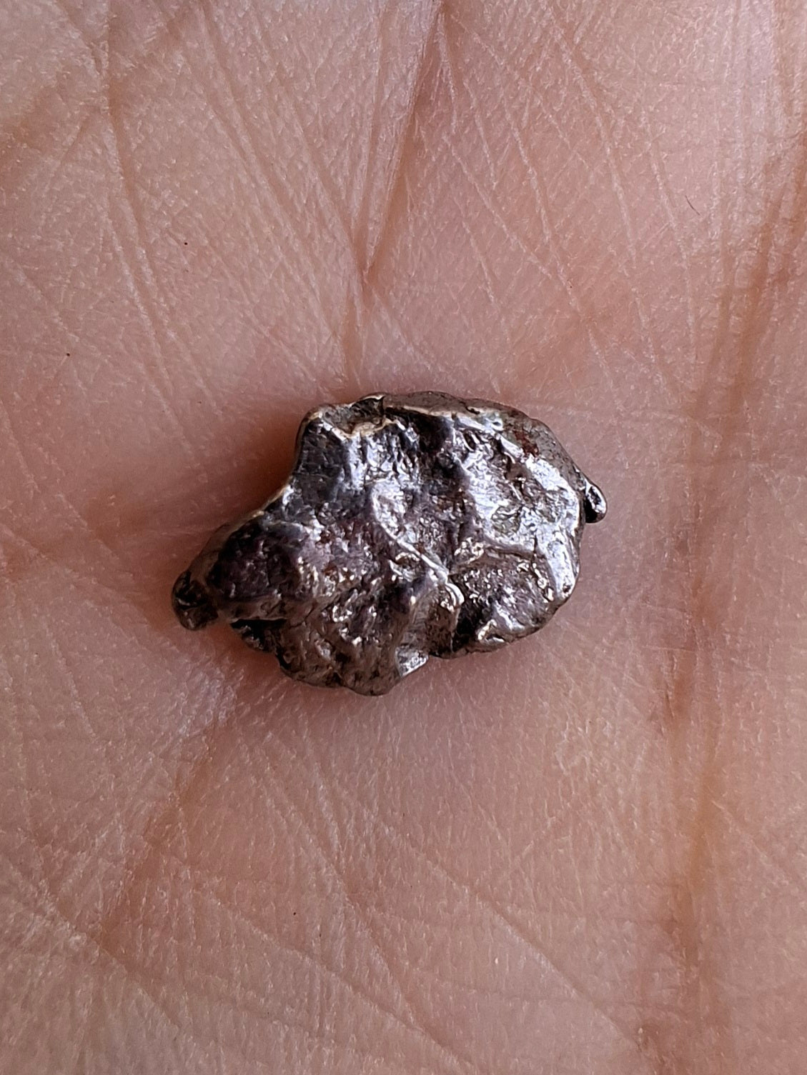 Campo del Cielo, 0.96g, Nickel Iron Meteorite (Ref: C7)