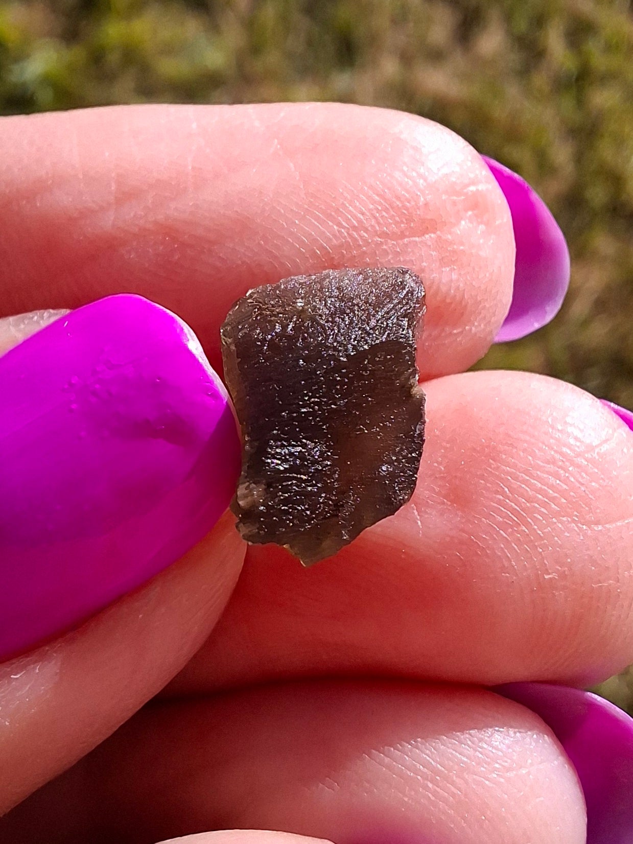 Moldavite Piece, 0.72g, Tektite (Ref: 1443)