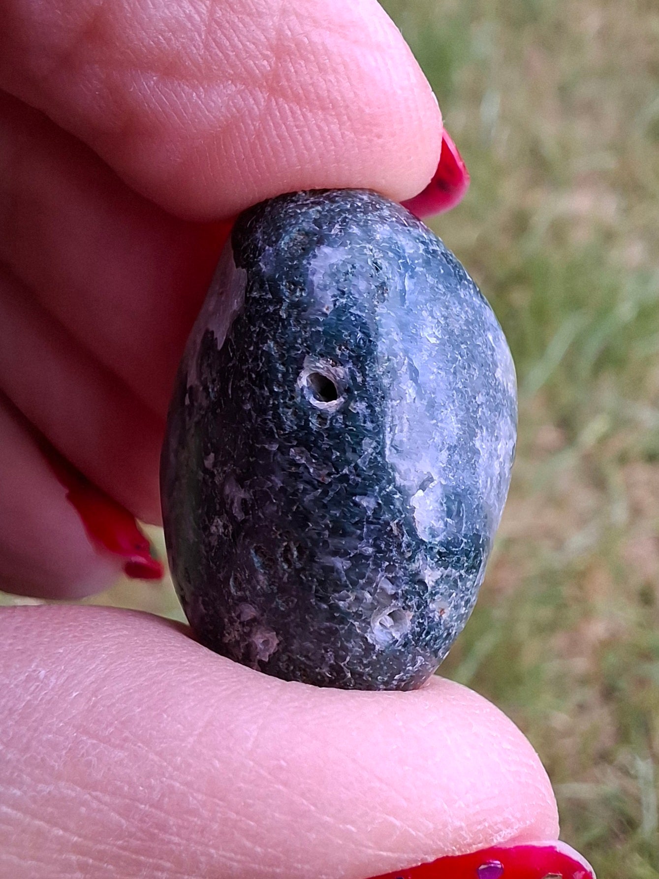 Green Moss Agate, Tumble Stone, Crystal (Ref: T170)