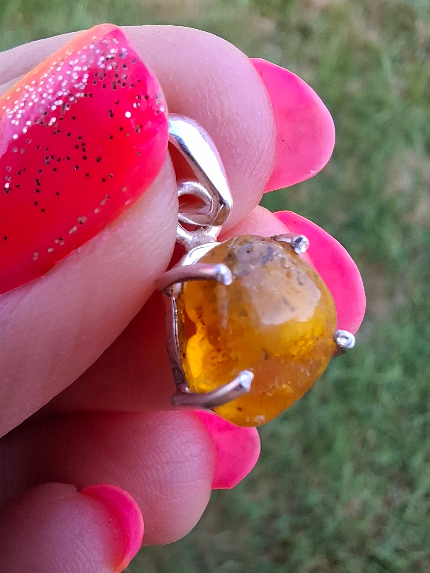 Baltic Amber Pendant, 925 Silver, Fossil (Ref: AP17)