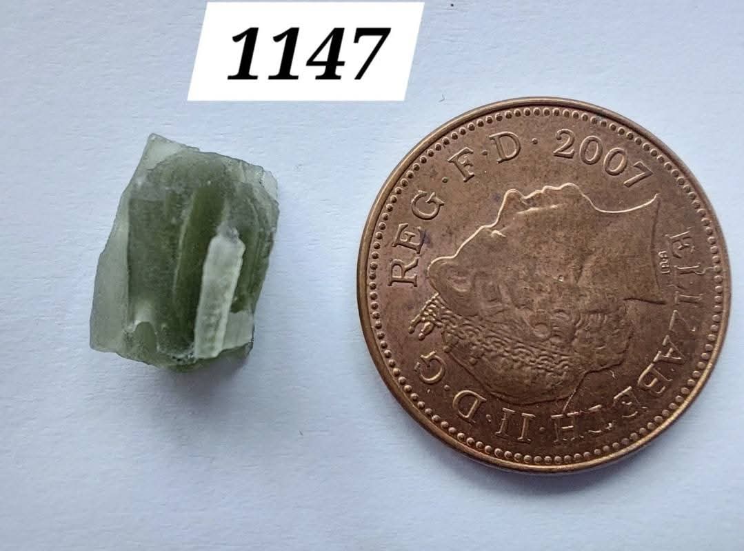Moldavite Piece, 0.74g, Tektite (Ref: 1147)