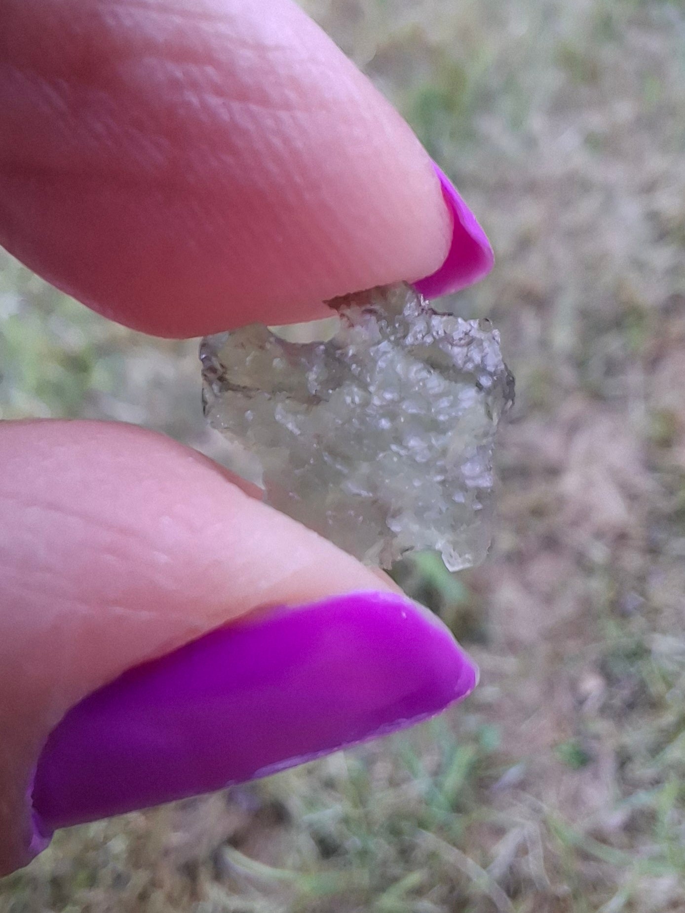 Moldavite small Piece, 0.30g, Tektite (Ref: 1437)