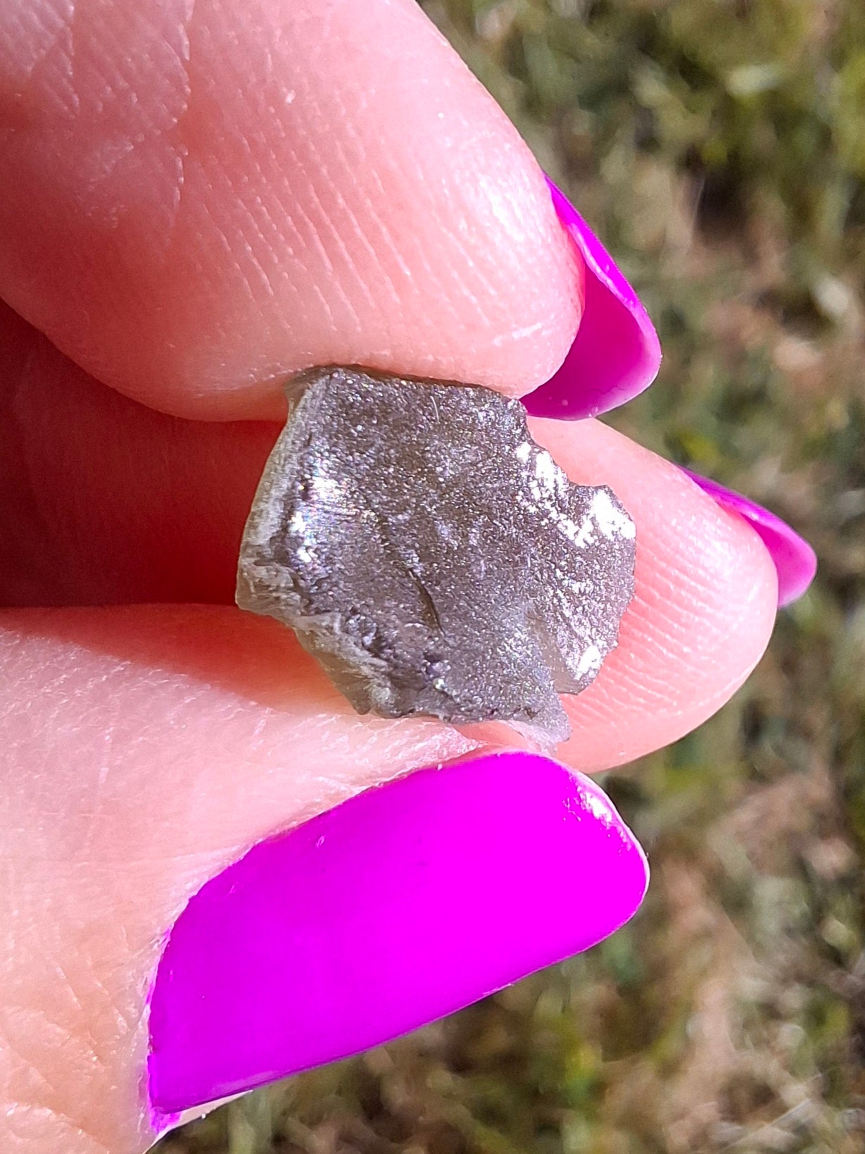 Moldavite Piece, 0.87g, Tektite (Ref: 1453)