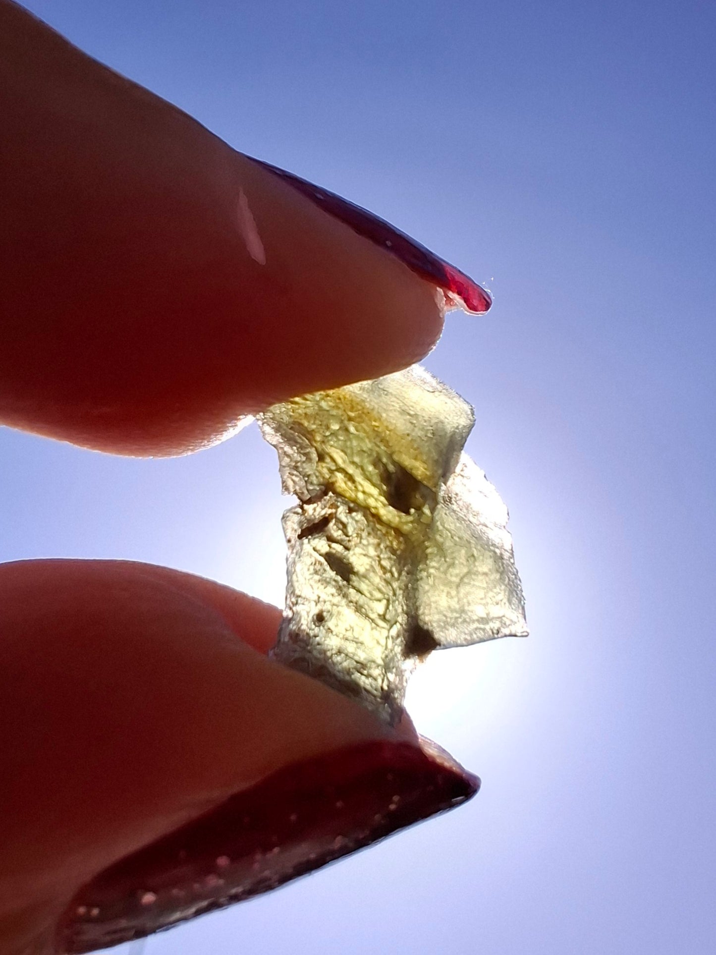 Moldavite Piece, 0.75g, Tektite (Ref: 1483)