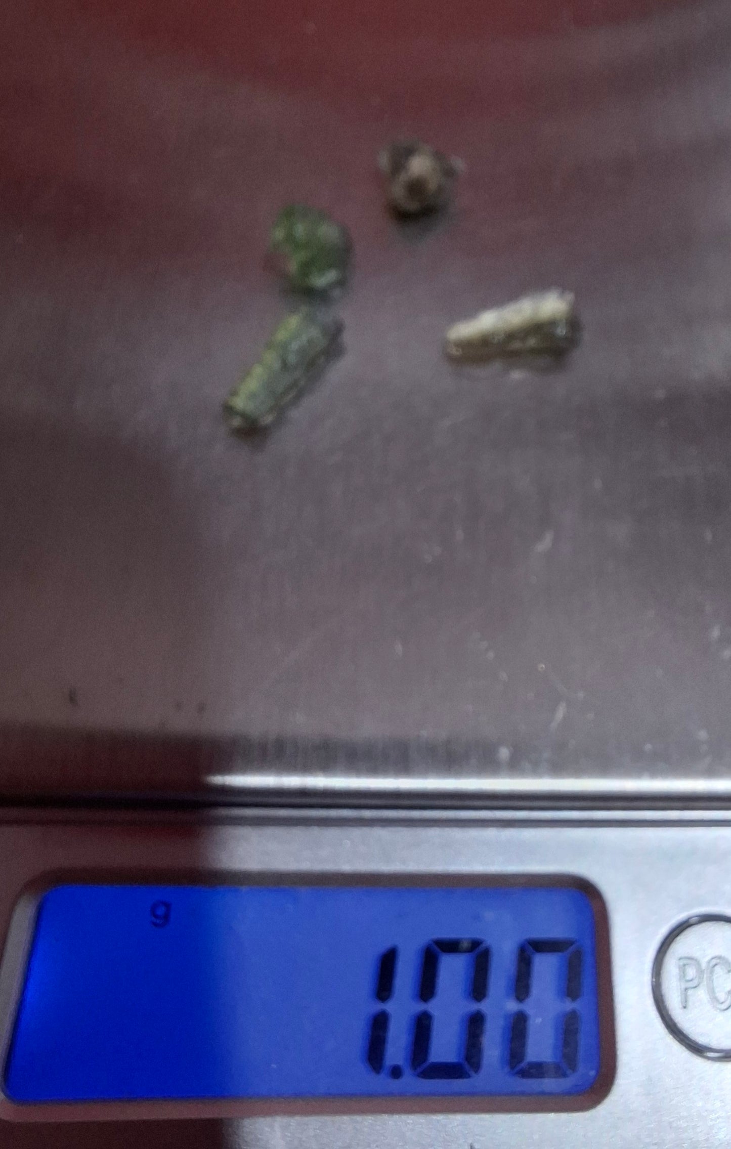 Moldavite chip Bundle, 1g, 4 pcs, Tektite (Ref: MB42)