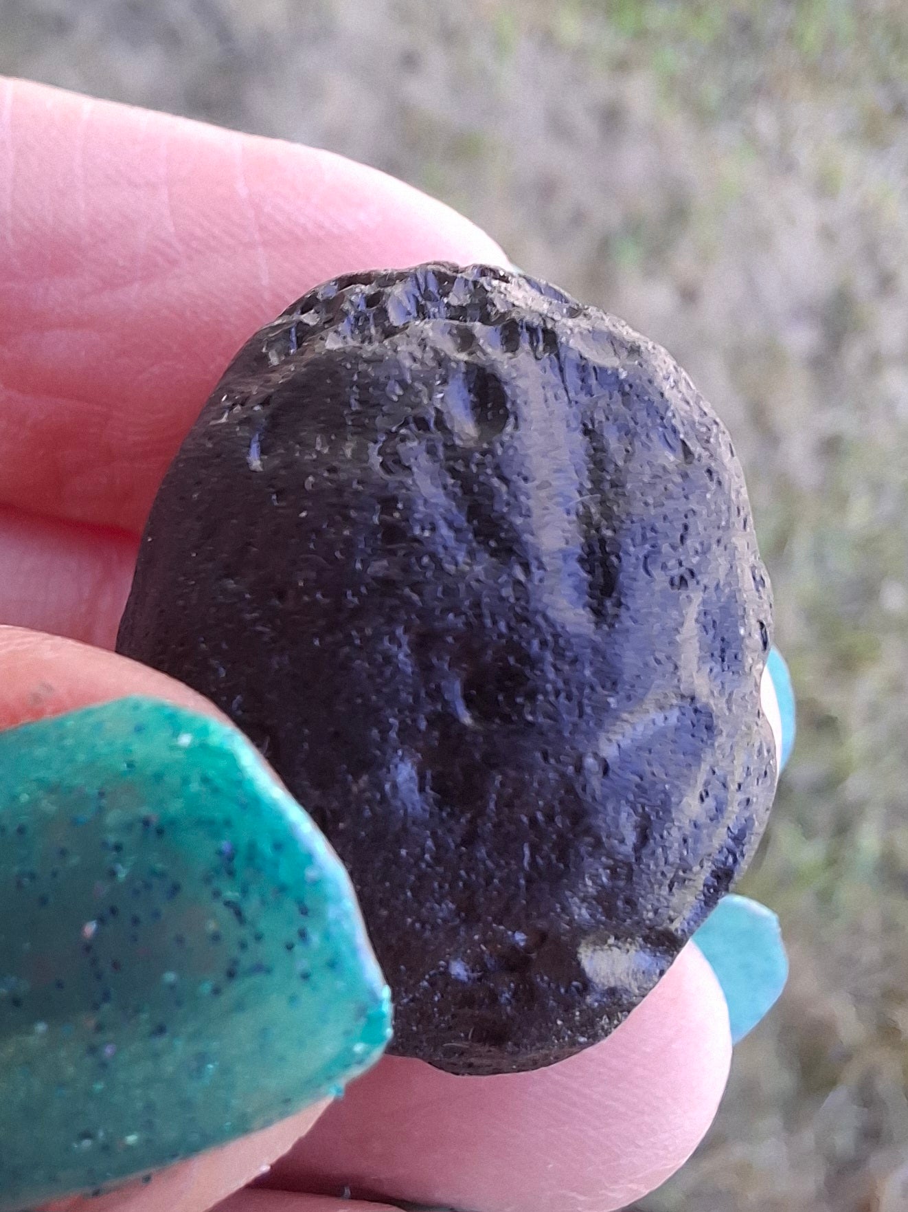 Philippinite (Rizalite), 11.31g, Tektite