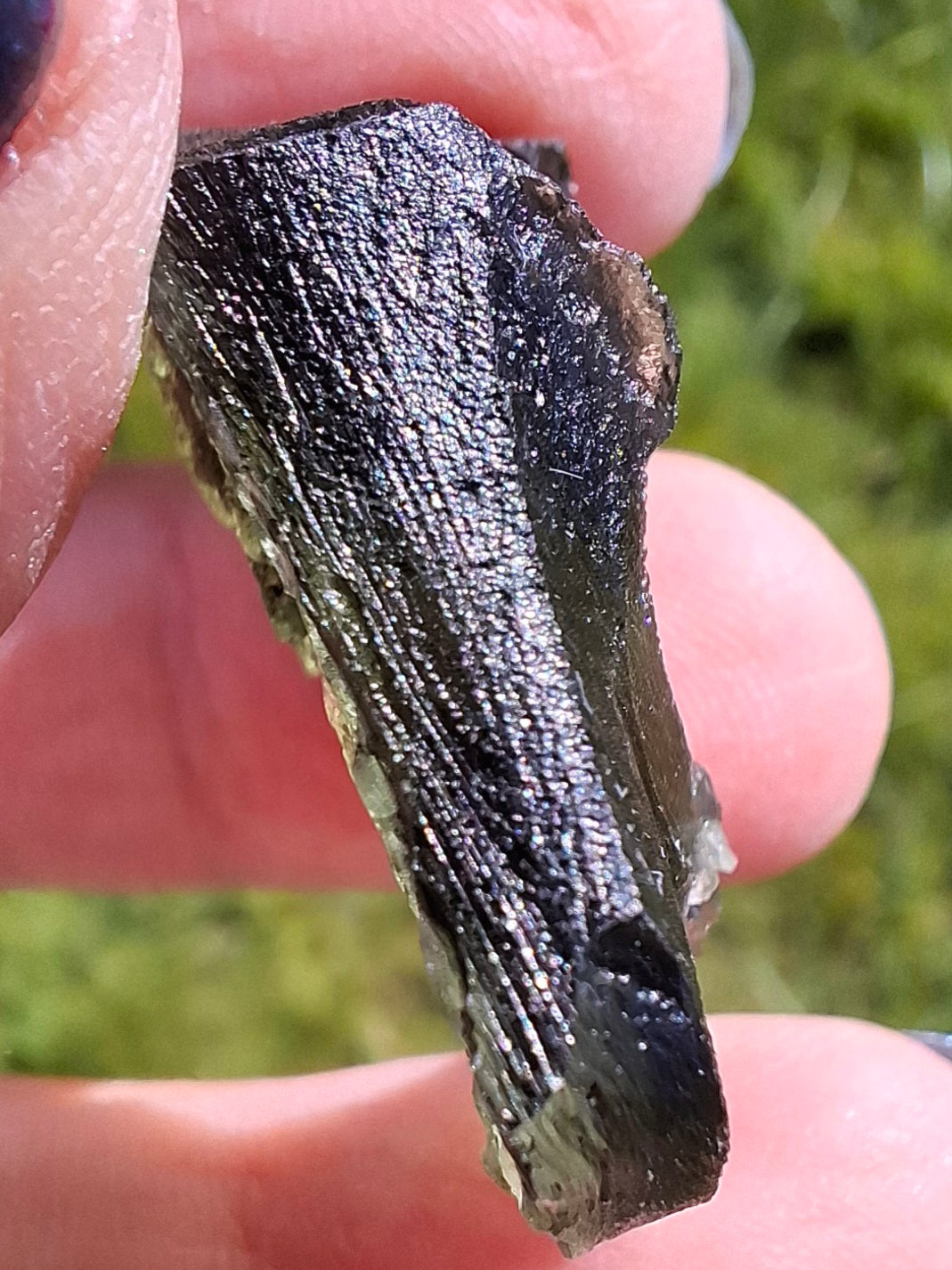 Moldavite Piece, NESMEN, 8.90g, Tektite (Ref: 1374)