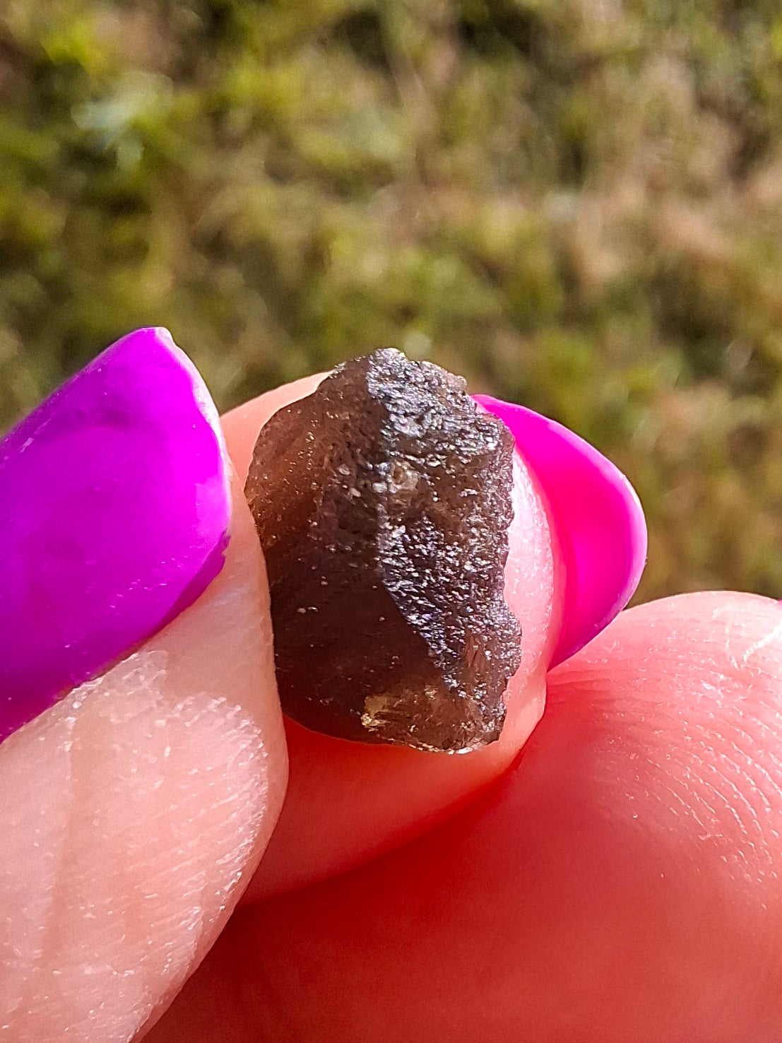 Moldavite Piece, 0.72g, Tektite (Ref: 1443)
