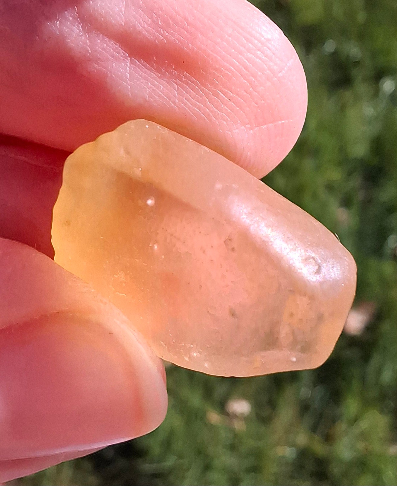 Libyan Desert Glass small Piece, 2.91g, Tektite (Ref: L1356)