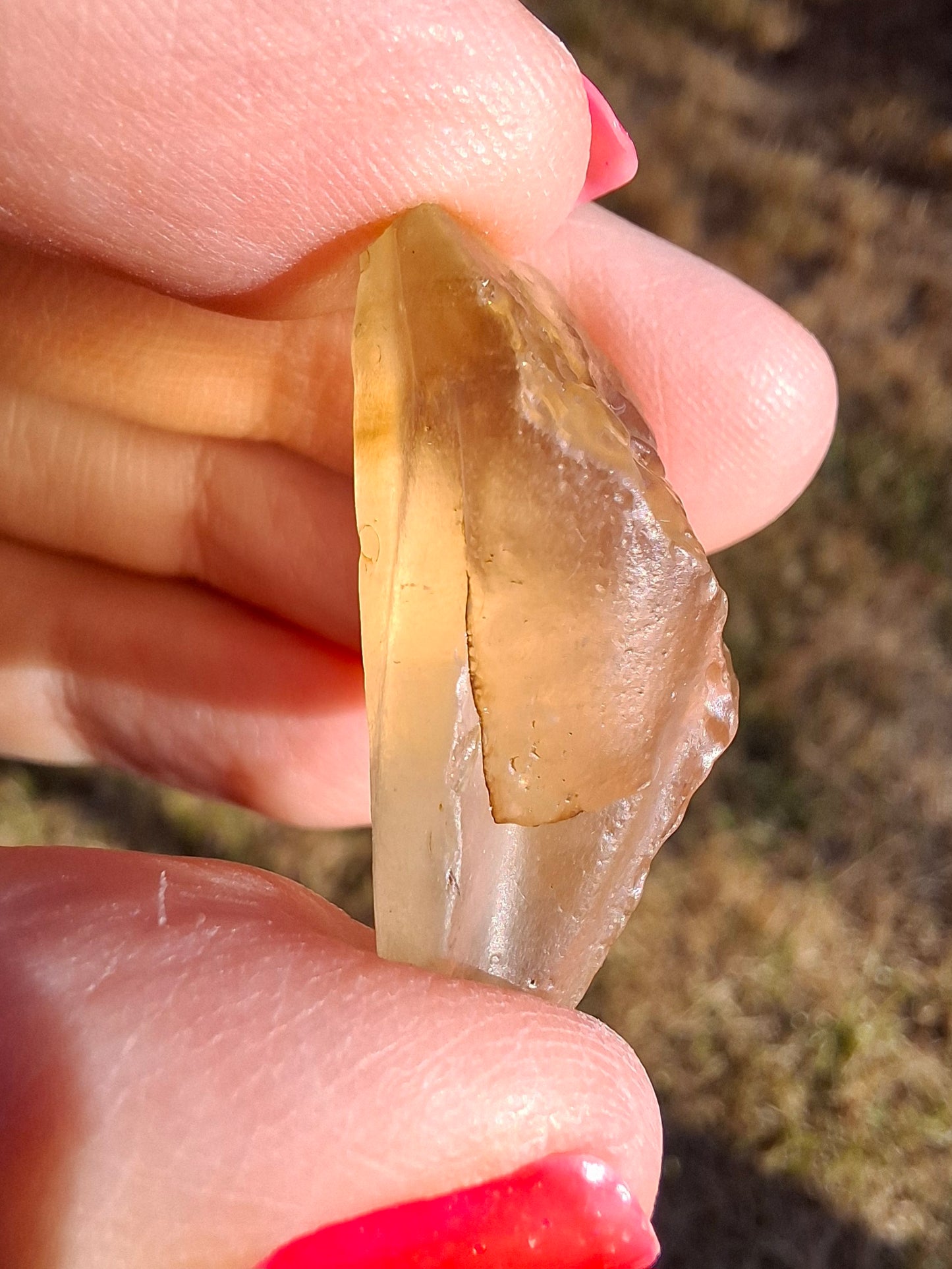 Libyan Desert Glass (darker) Piece, 7.73g, Tektite (Ref: L1374)