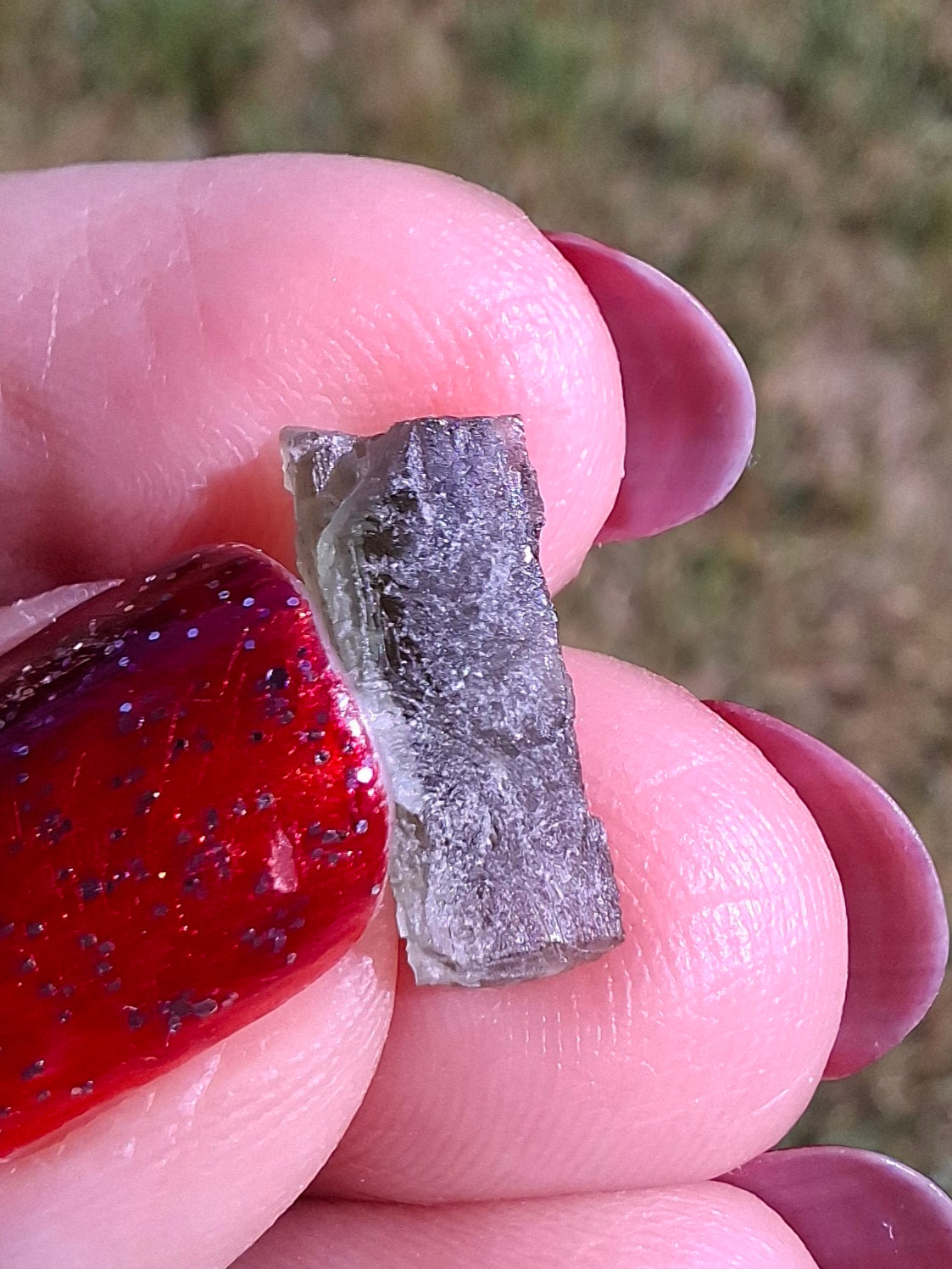 Moldavite Piece, 0.68g, Tektite (Ref: 1471)