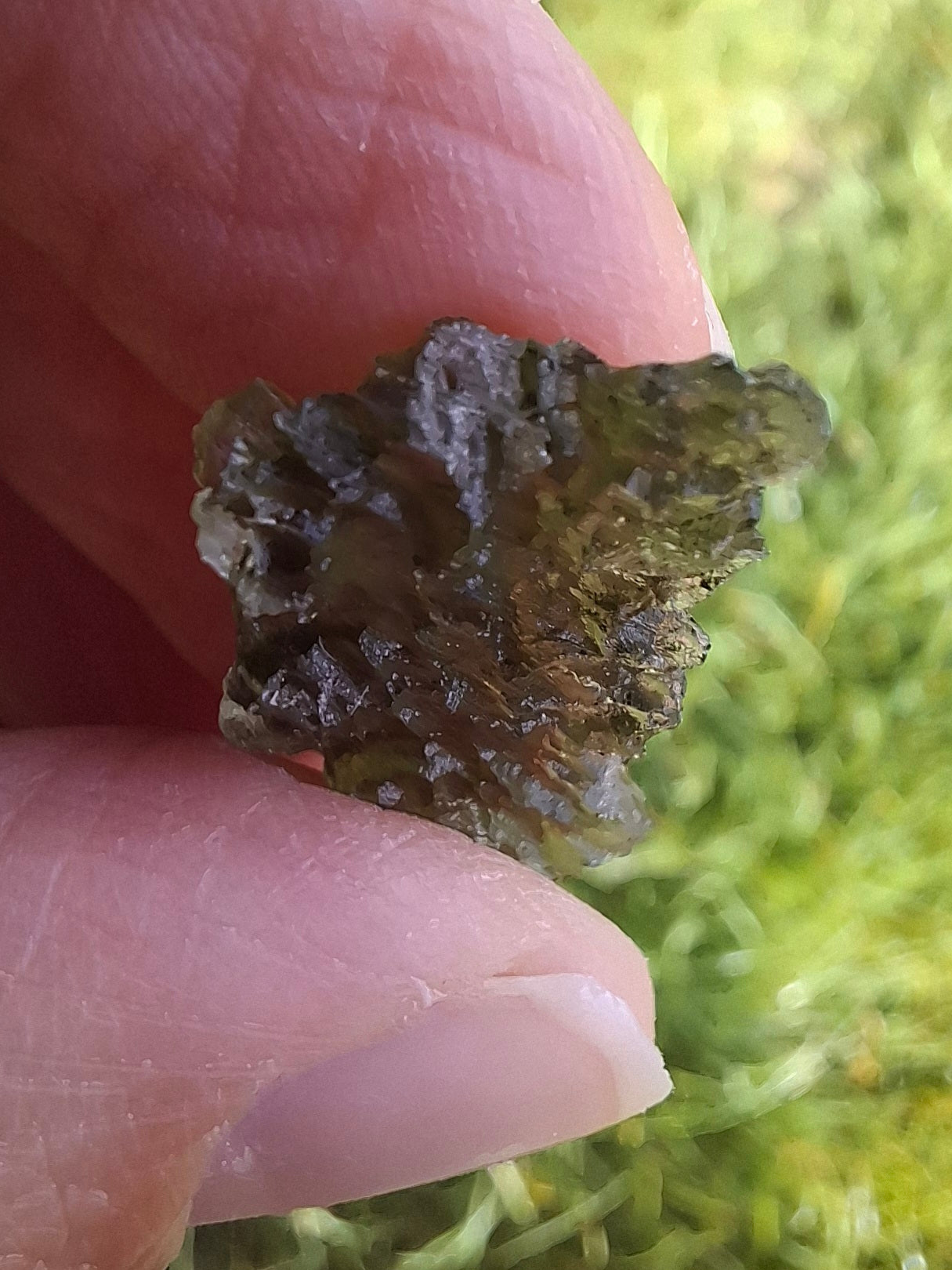 Moldavite Piece, JEZKOVNA BESEDNICE, 1.76g, Tektite (Ref: 1281)