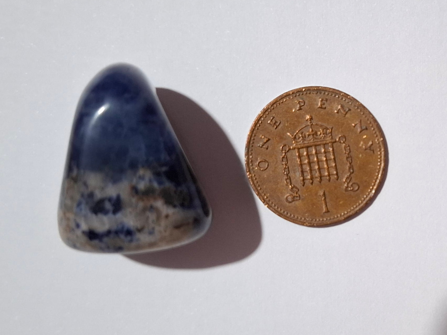 Sodalite, Tumble Stone, Crystal (Ref: T153)