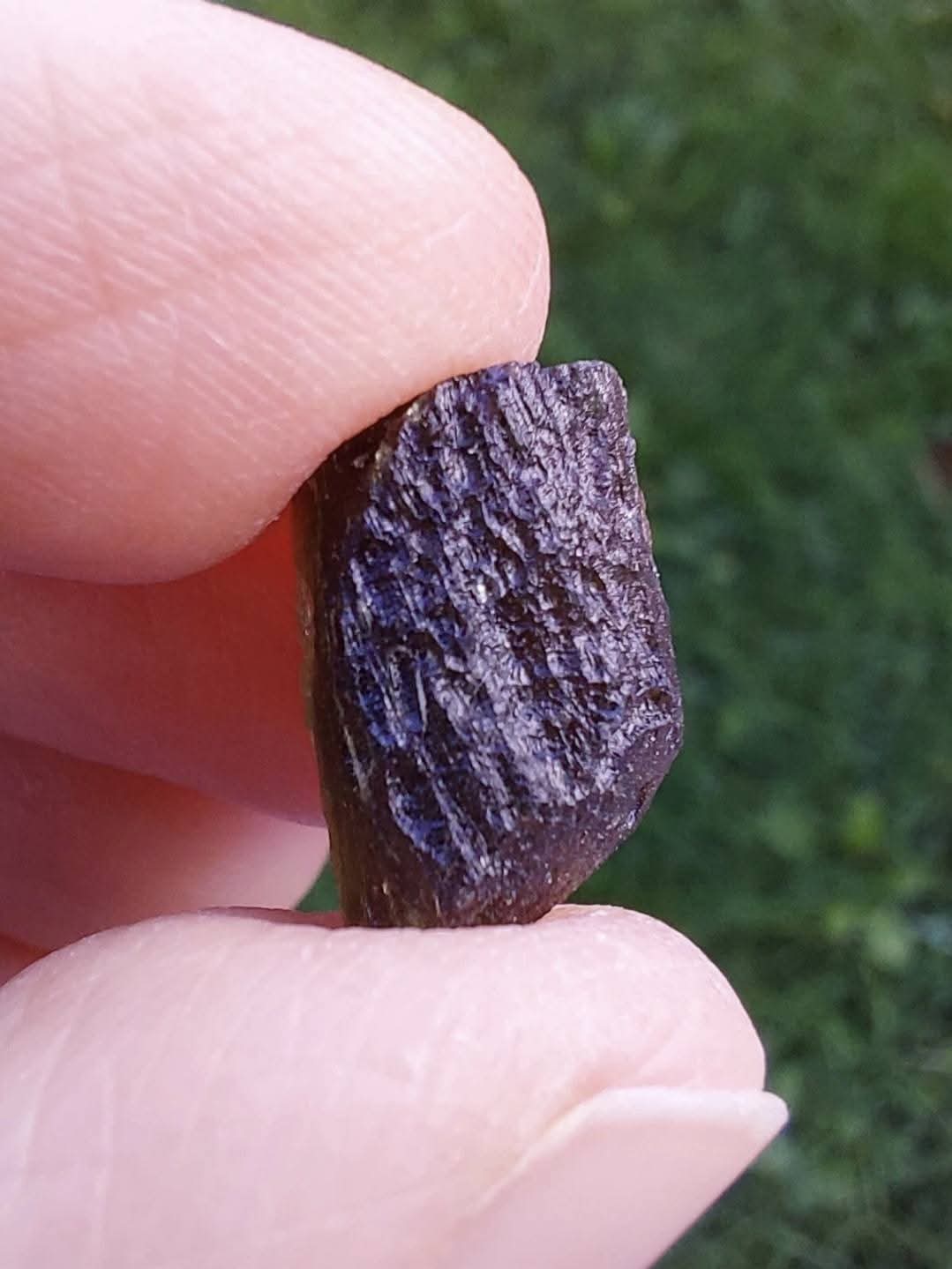 Moldavite Piece, 1.94g, Tektite (Ref: 914)