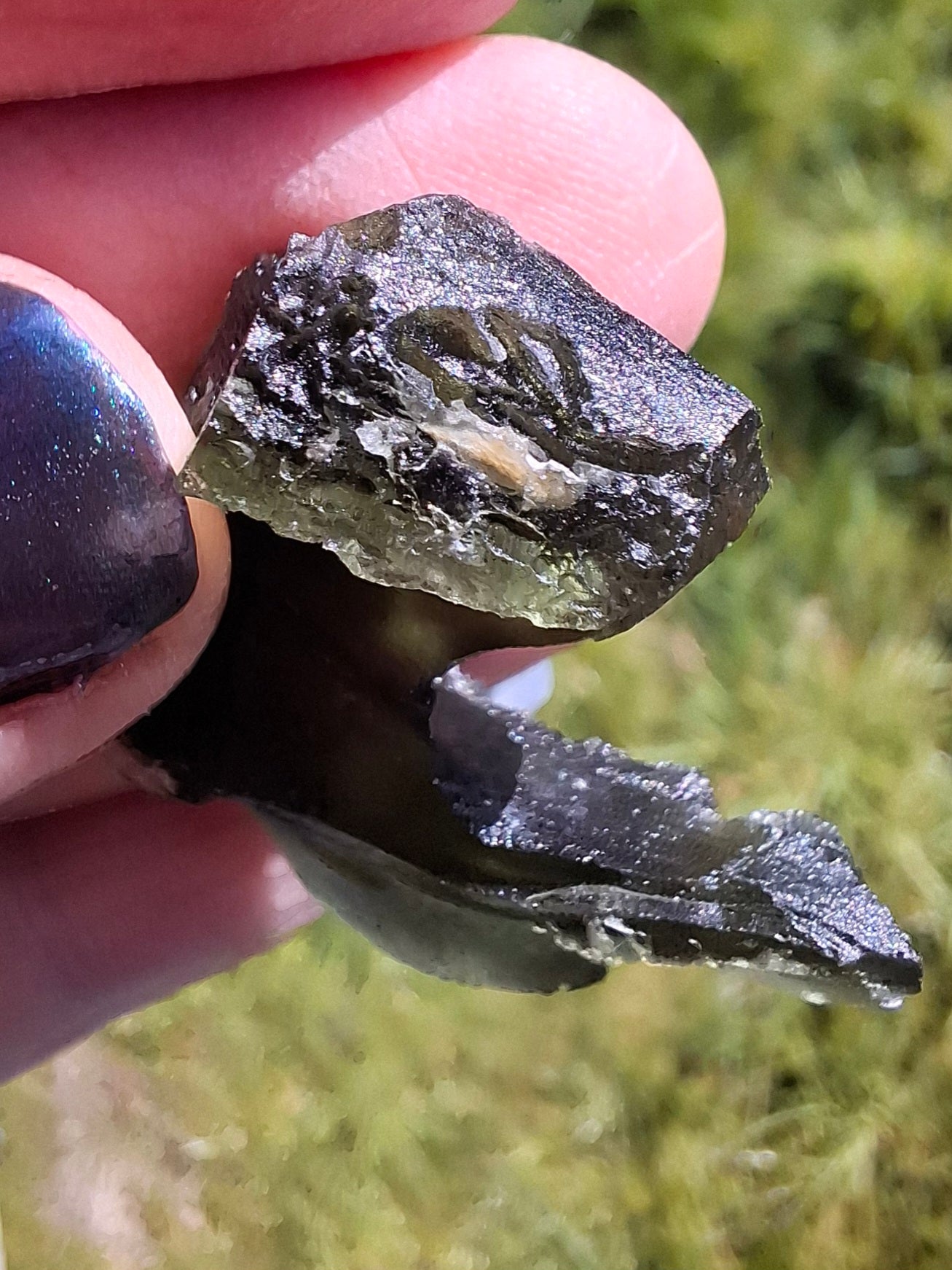 Moldavite Piece, NESMEN, 8.90g, Tektite (Ref: 1374)