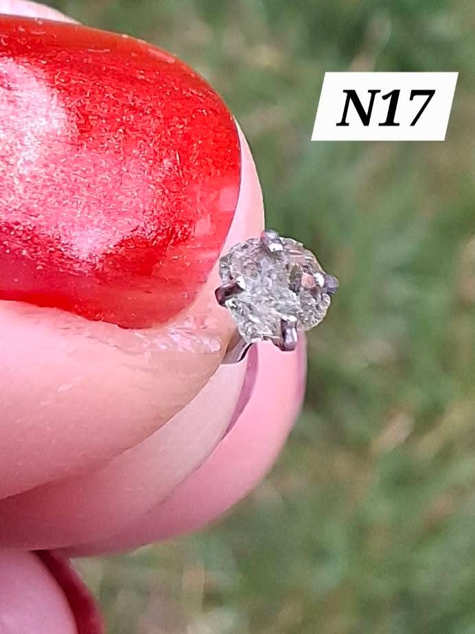 Moldavite (raw) NOSE STUD, 20G, Corkscrew, Surgical Steel, Tektite (Ref: N17)