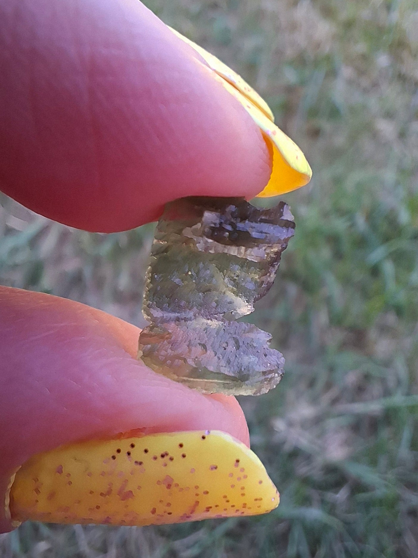 Moldavite Piece, 0.56g, Tektite (Ref: 1474)
