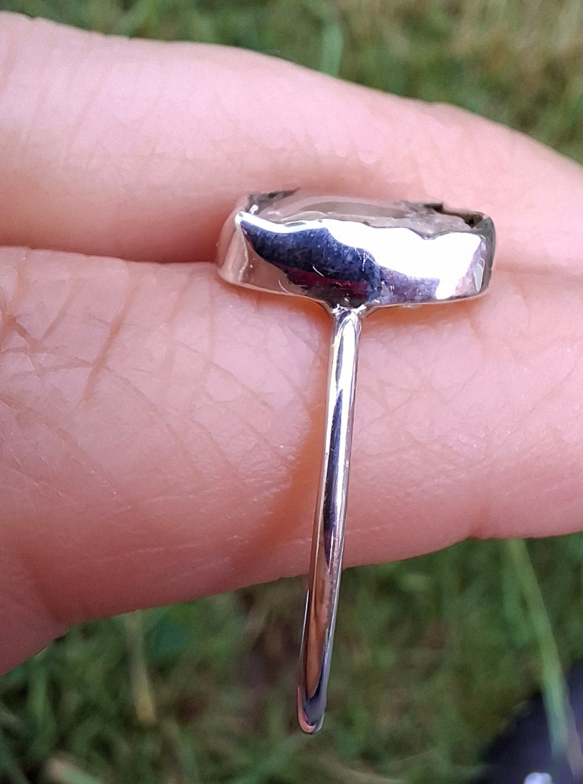 Libyan Desert Glass Ring, size large V, 925 Silver, Tektite (Ref: LR60)