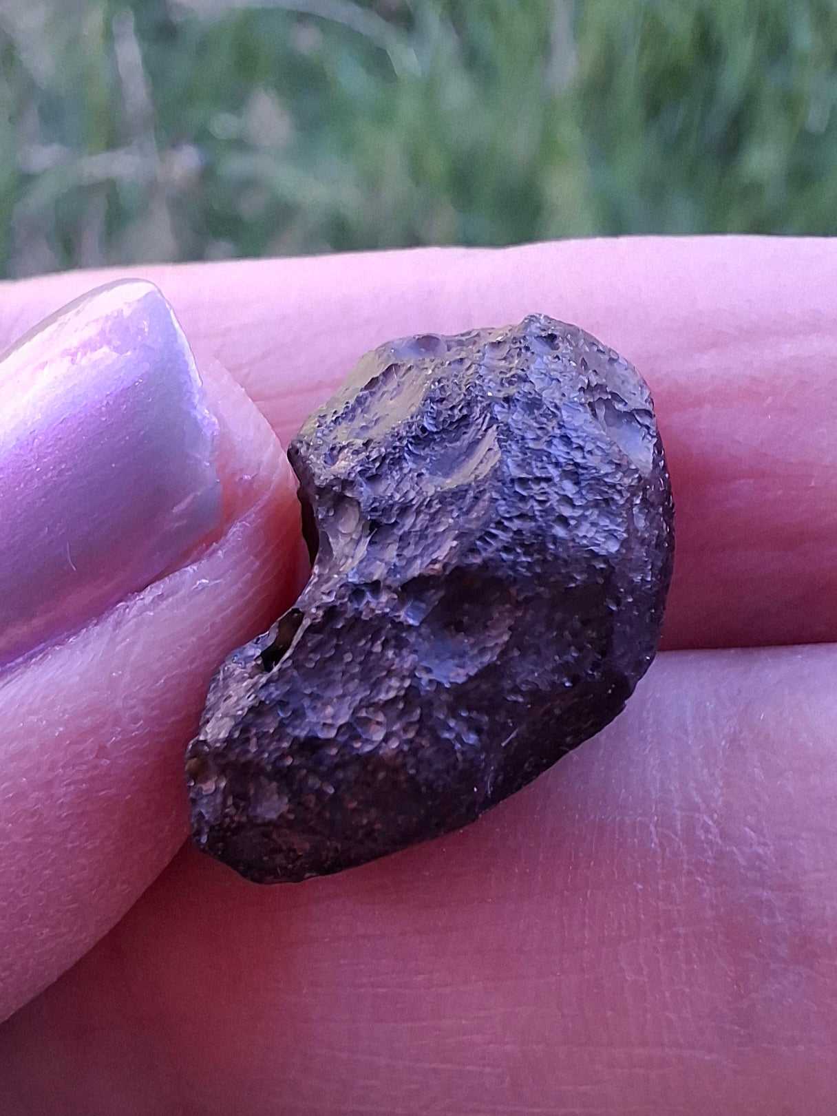 Ivory Coast (Ivorite), RAREST TEKTITE IN THE WORLD, 2.76g, Tektite (Ref: IV1)