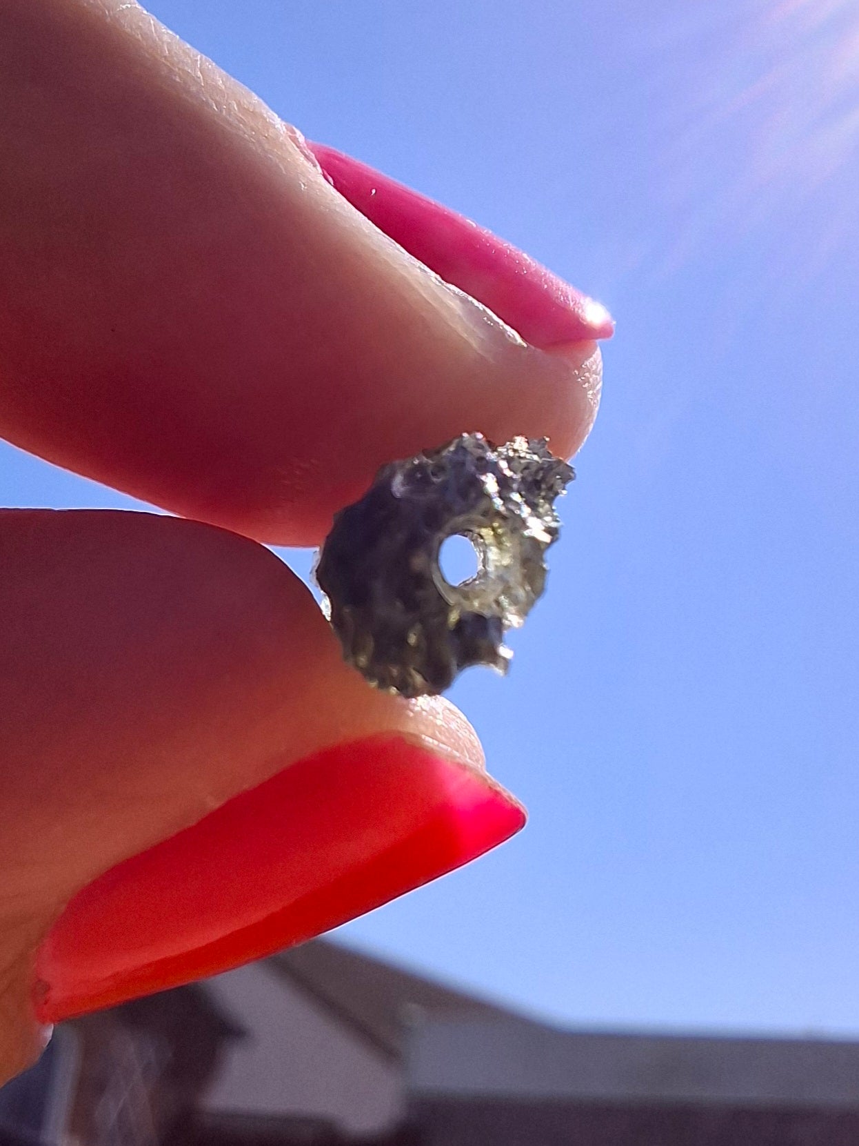 Moldavite Piece, 0.65g, Tektite (Ref: 1410)