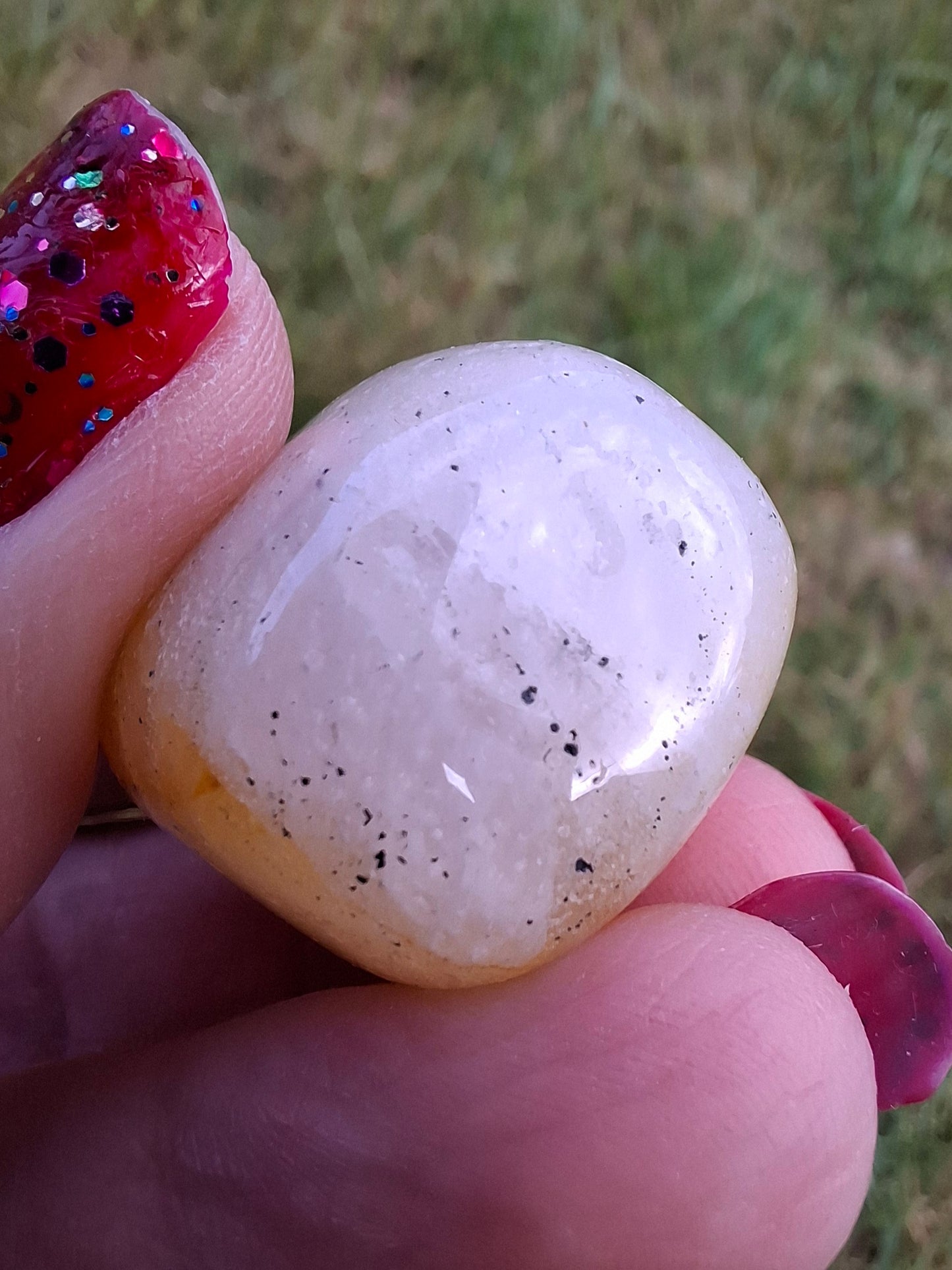 Golden Healer, Tumble Stone, Crystal (Ref: T191)