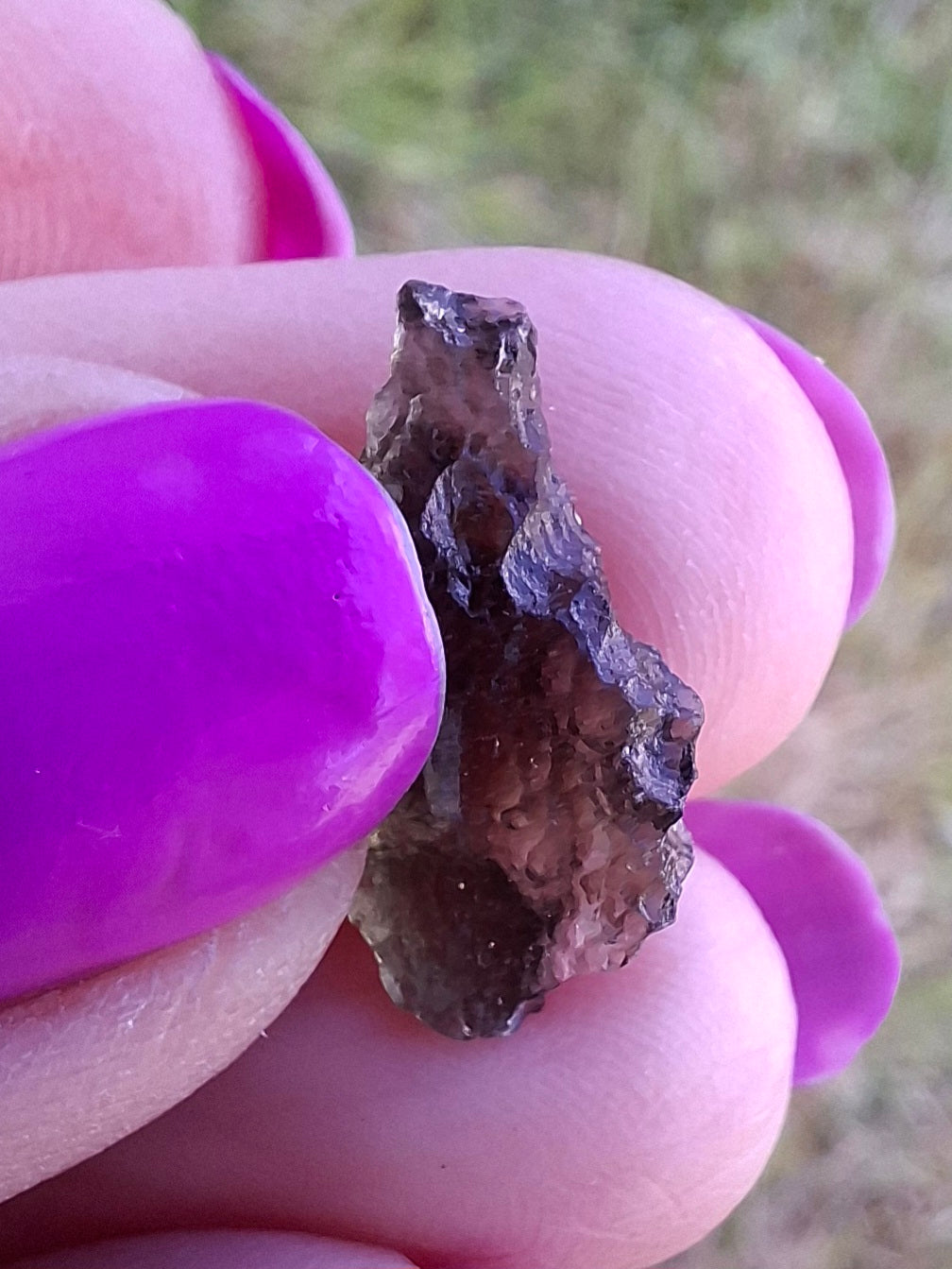 Moldavite Piece, 0.61g, Tektite (Ref: 1457)