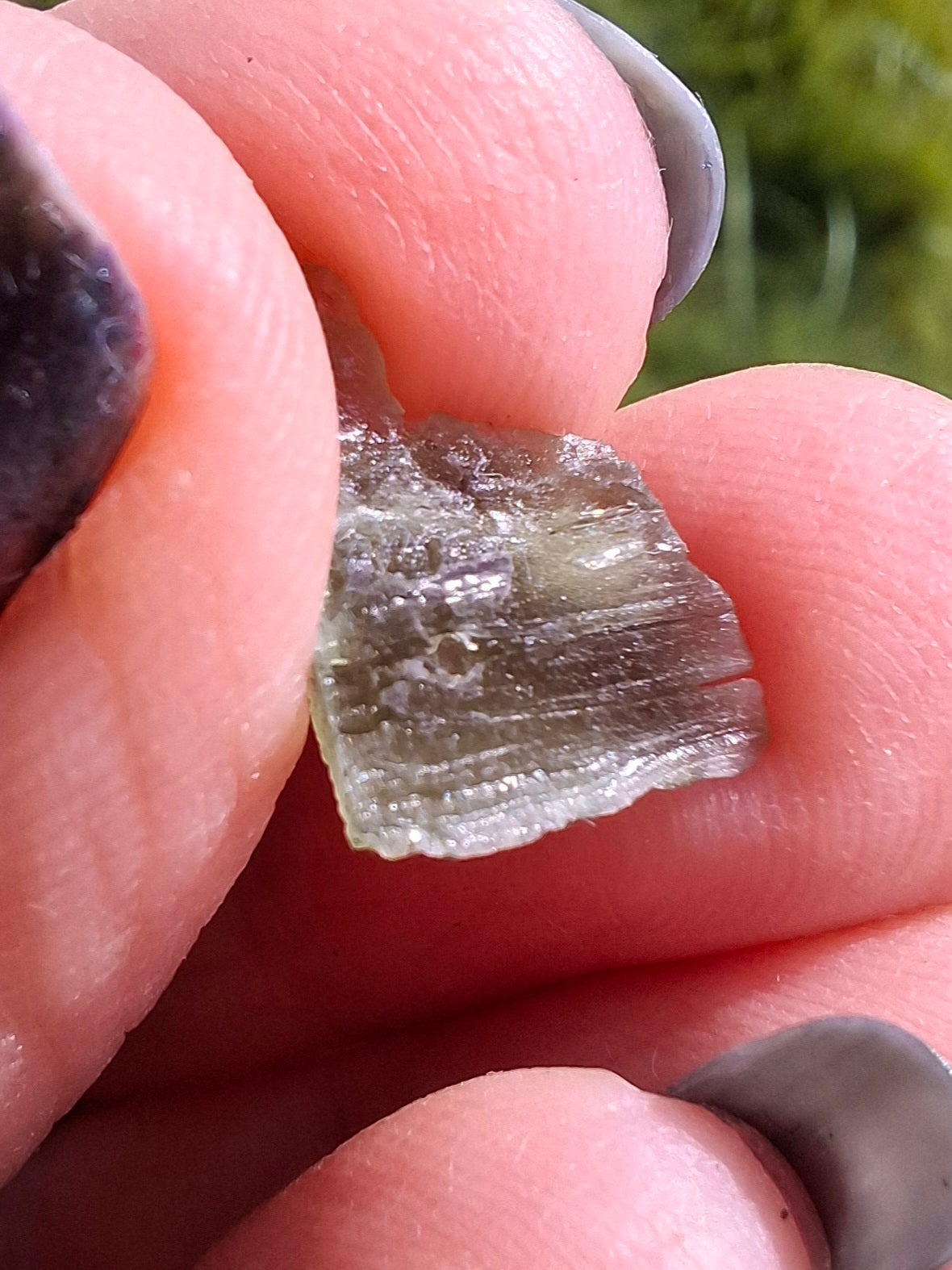 Moldavite Piece, 0.52g, Tektite (Ref: 1389)